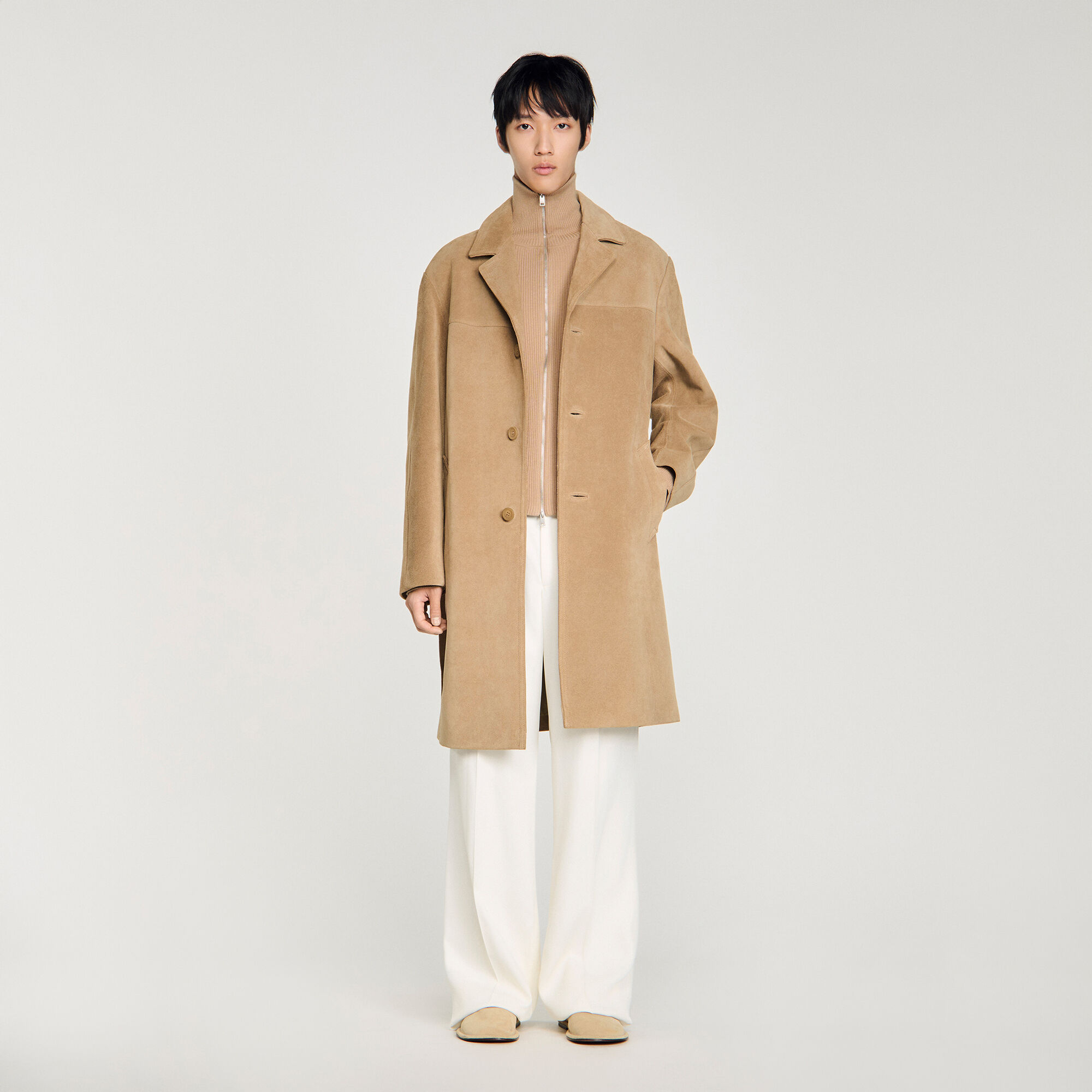 Cappotto in pelle con cintura su misura