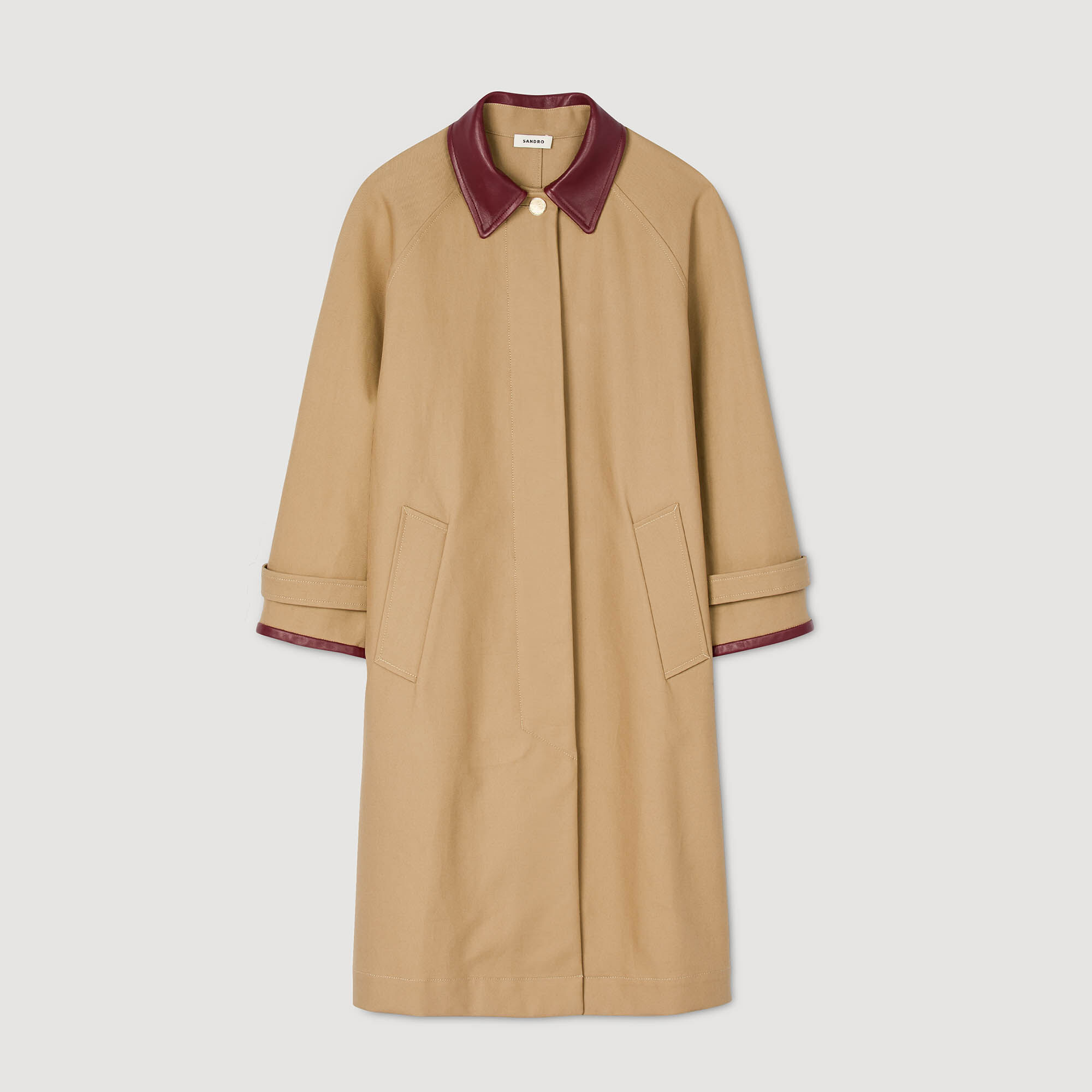 Impermeabile con colletto in pelle