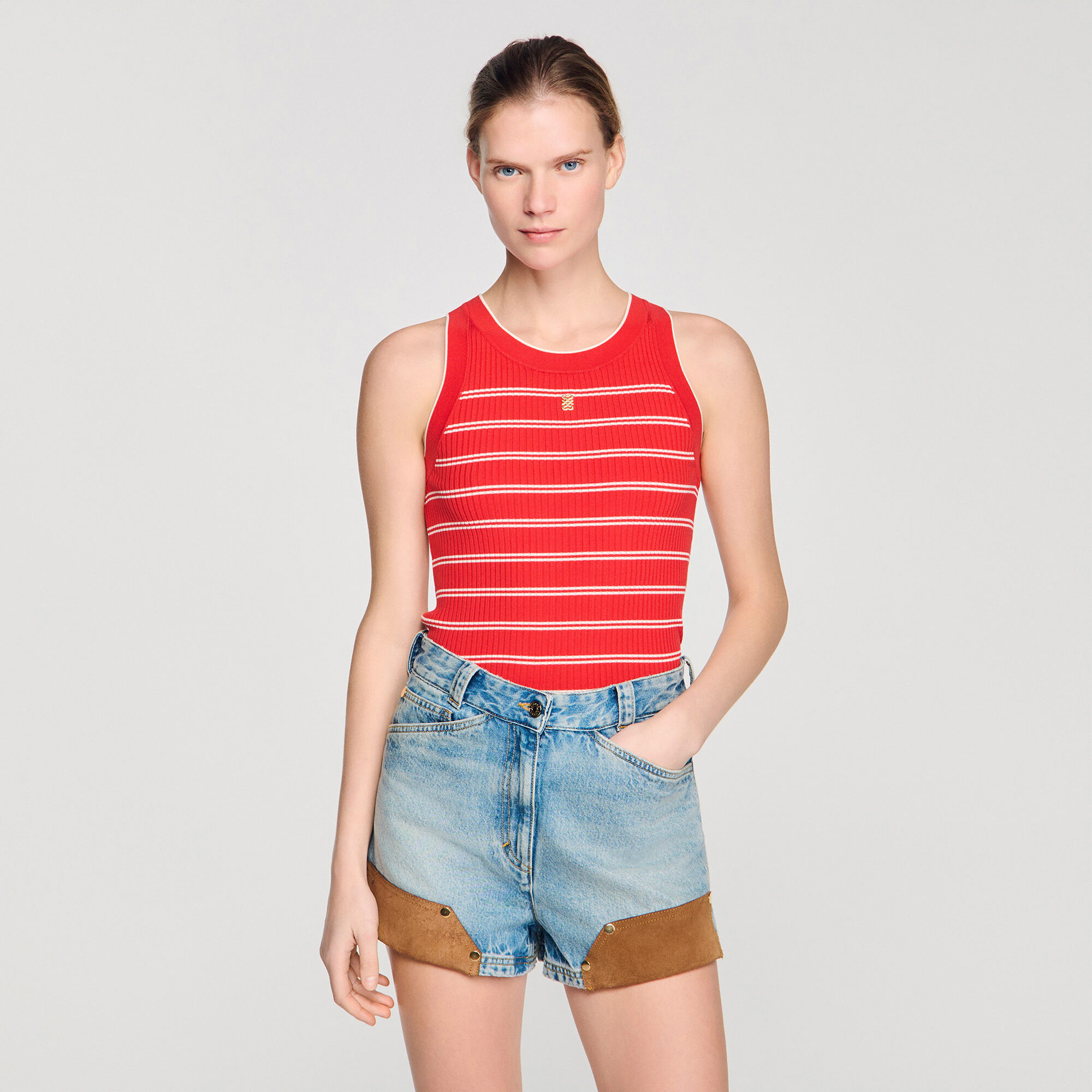 Top con righe a maglia a costine