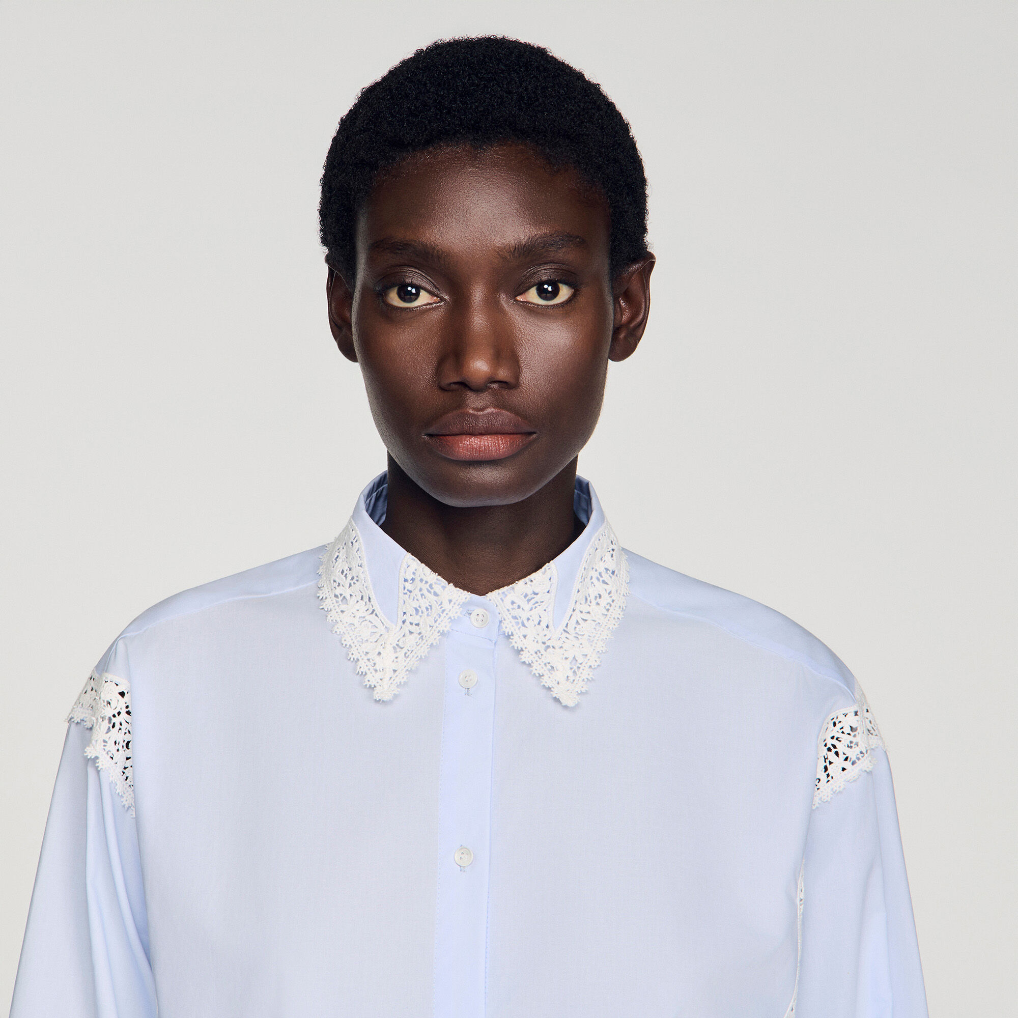 Camicia con dettagli in pizzo