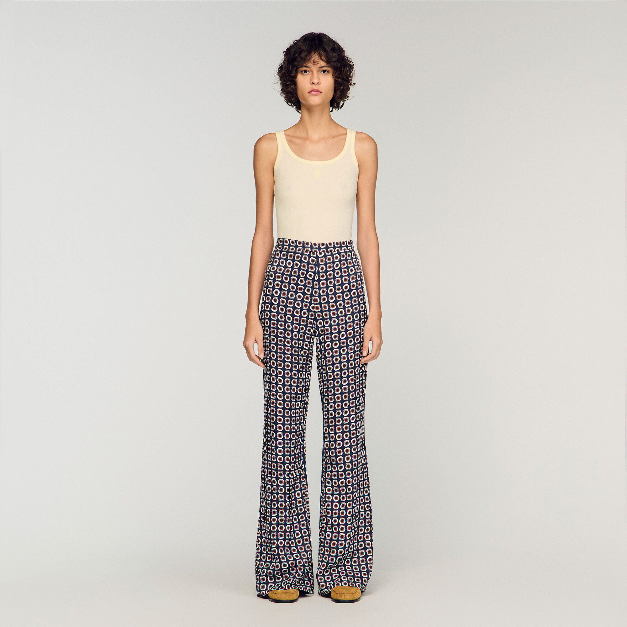 Pantaloni larghi con stampa floreale