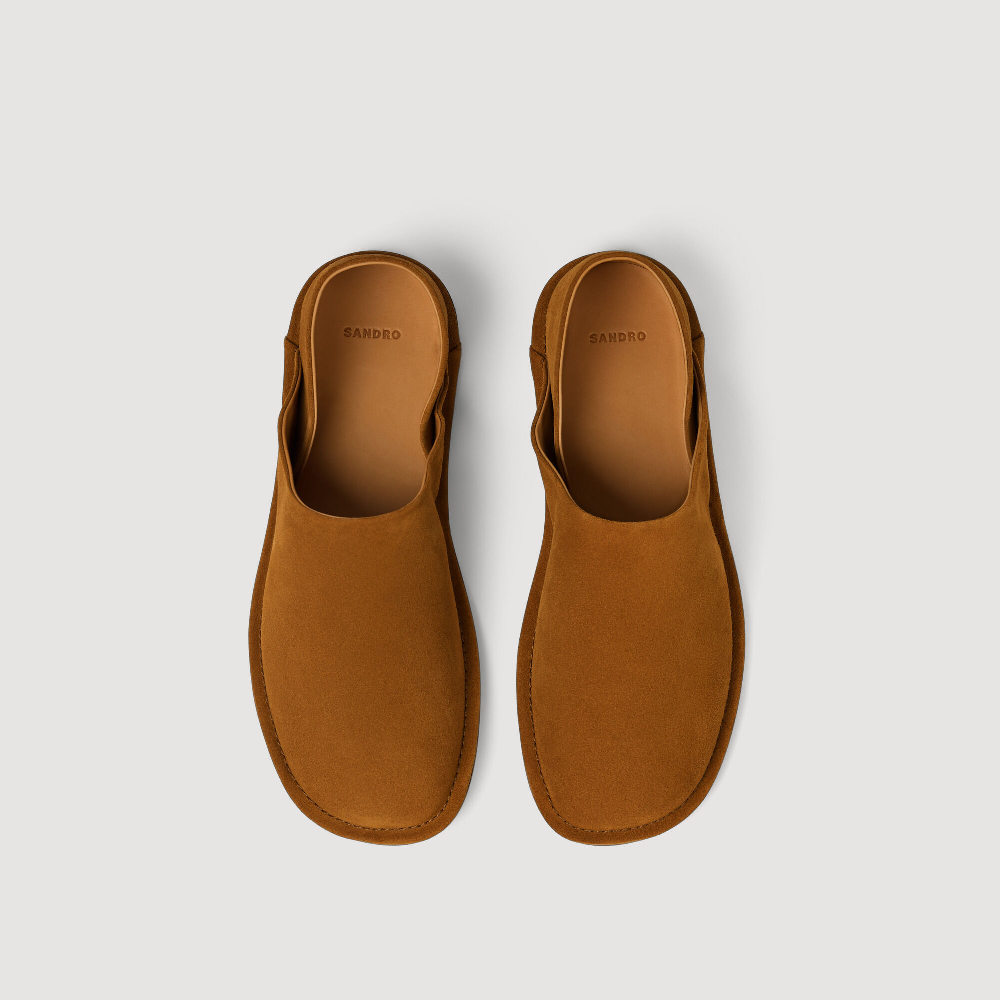 Pantofole in pelle scamosciata