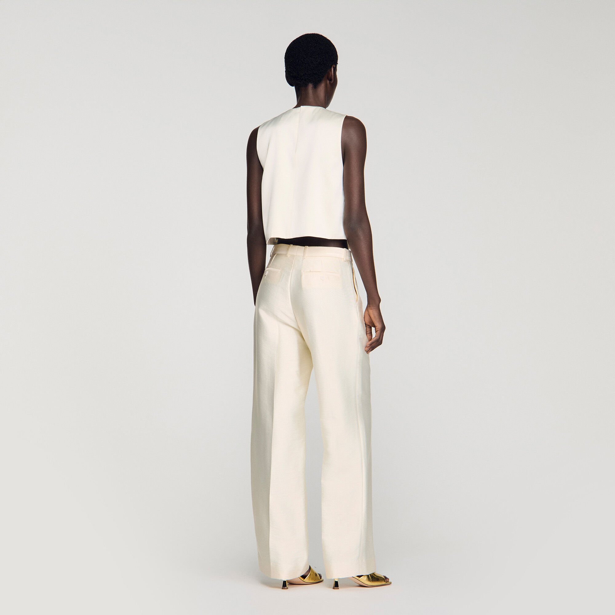 Top corto con fiocco in satin