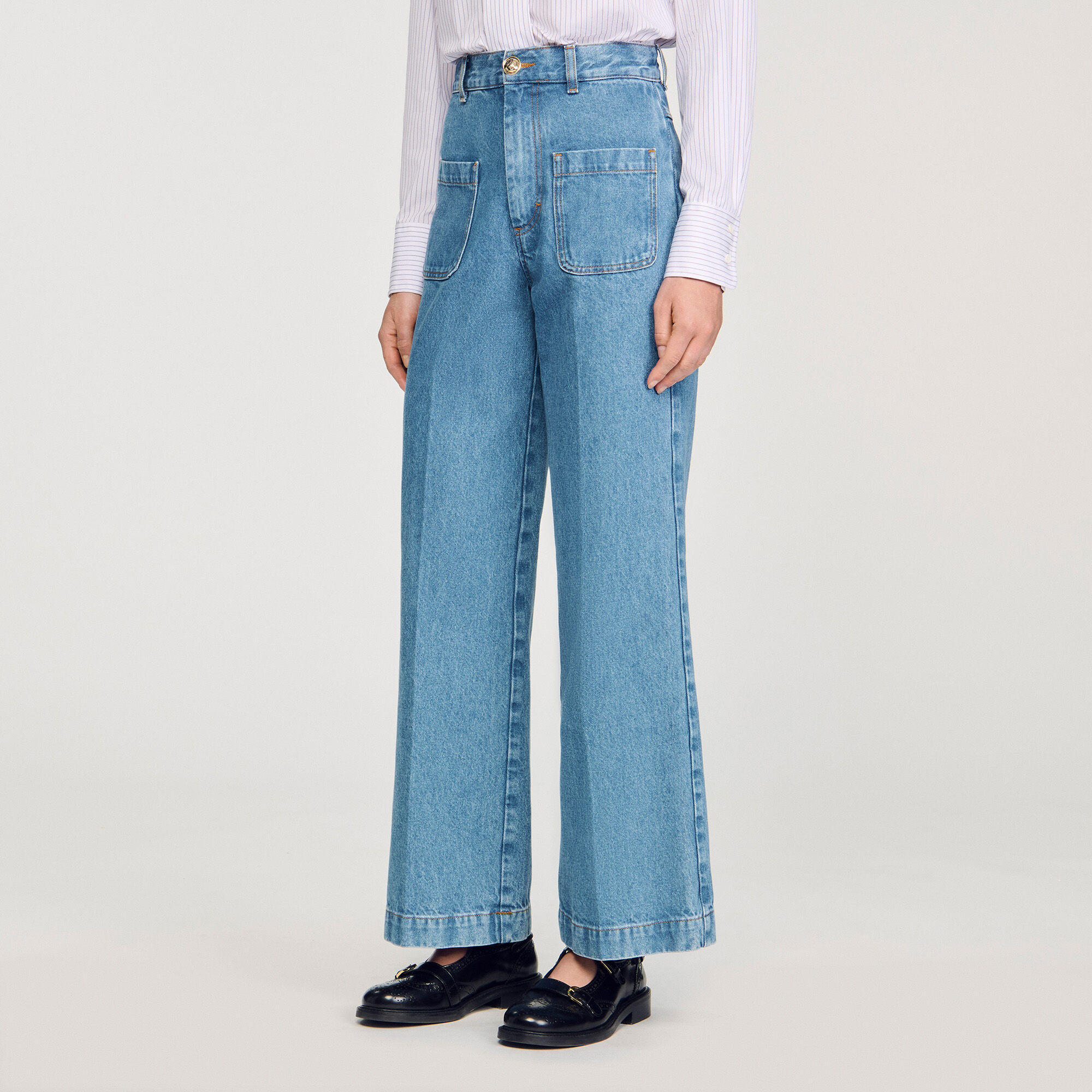 Jeans a vita alta e gamba larga