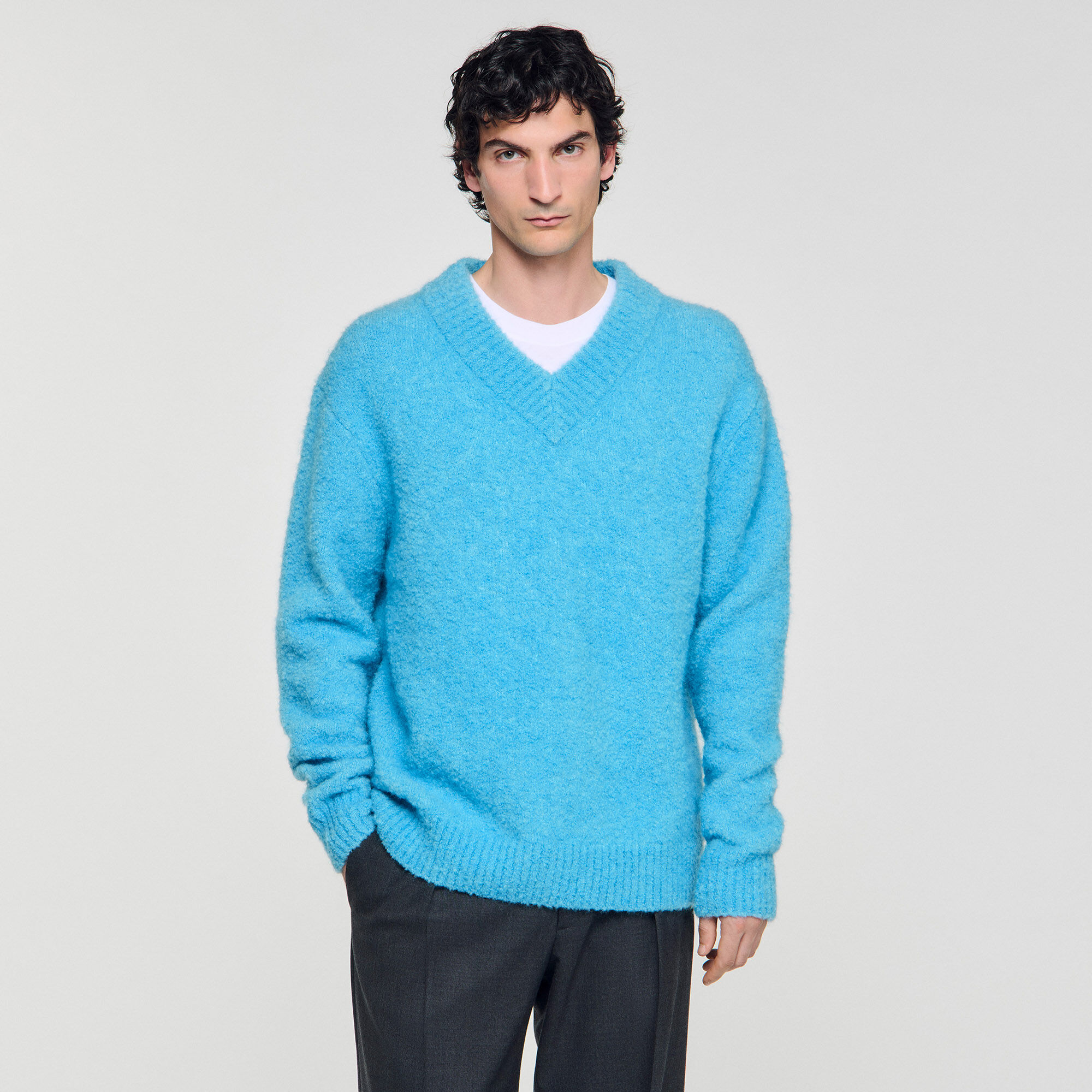 Pullover a collo a V con maniche lunghe