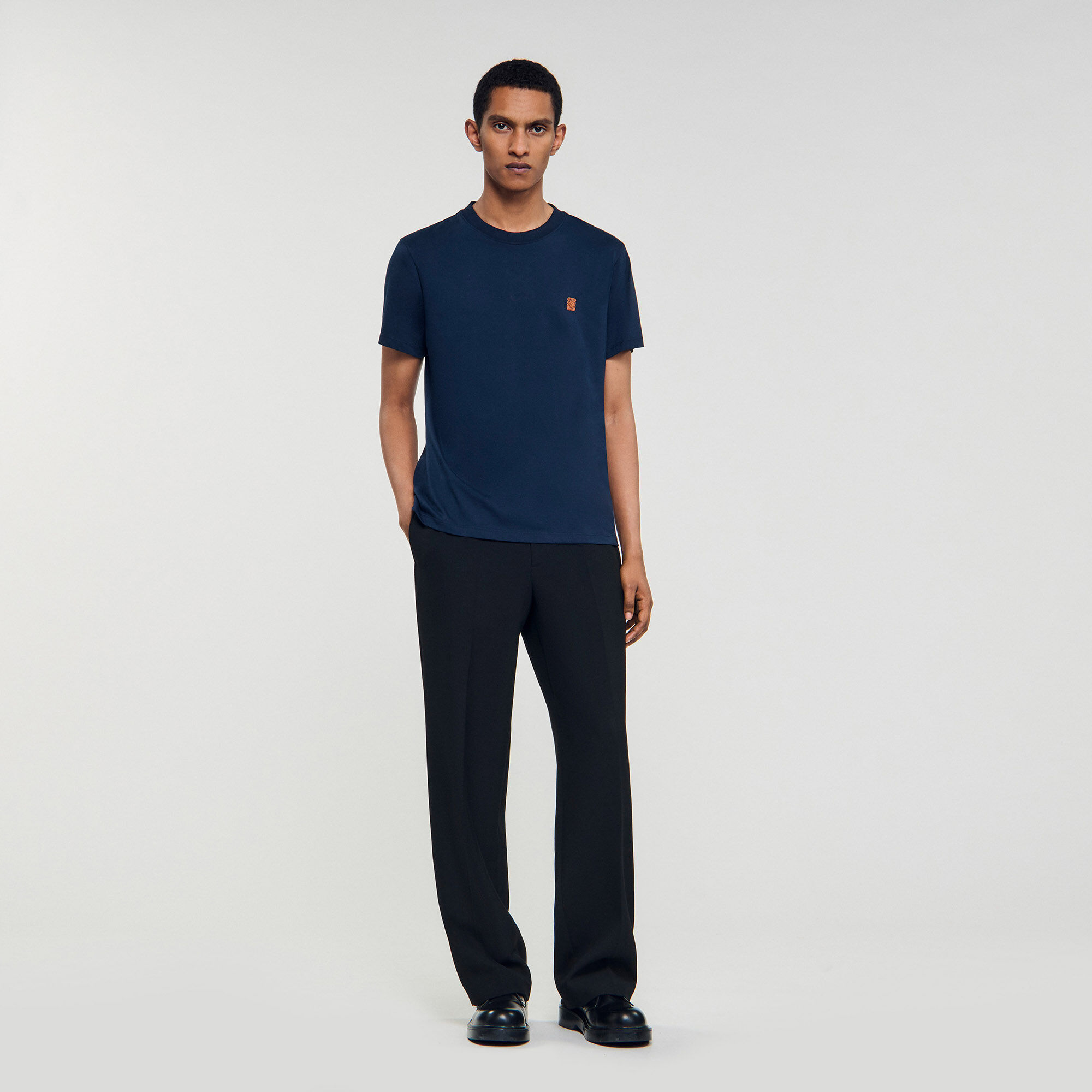 T-shirt in pelle con logo