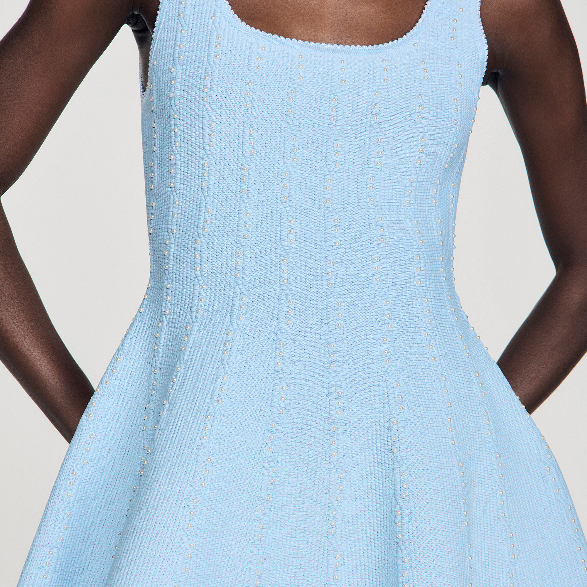 Mini vestito a maglia con perline