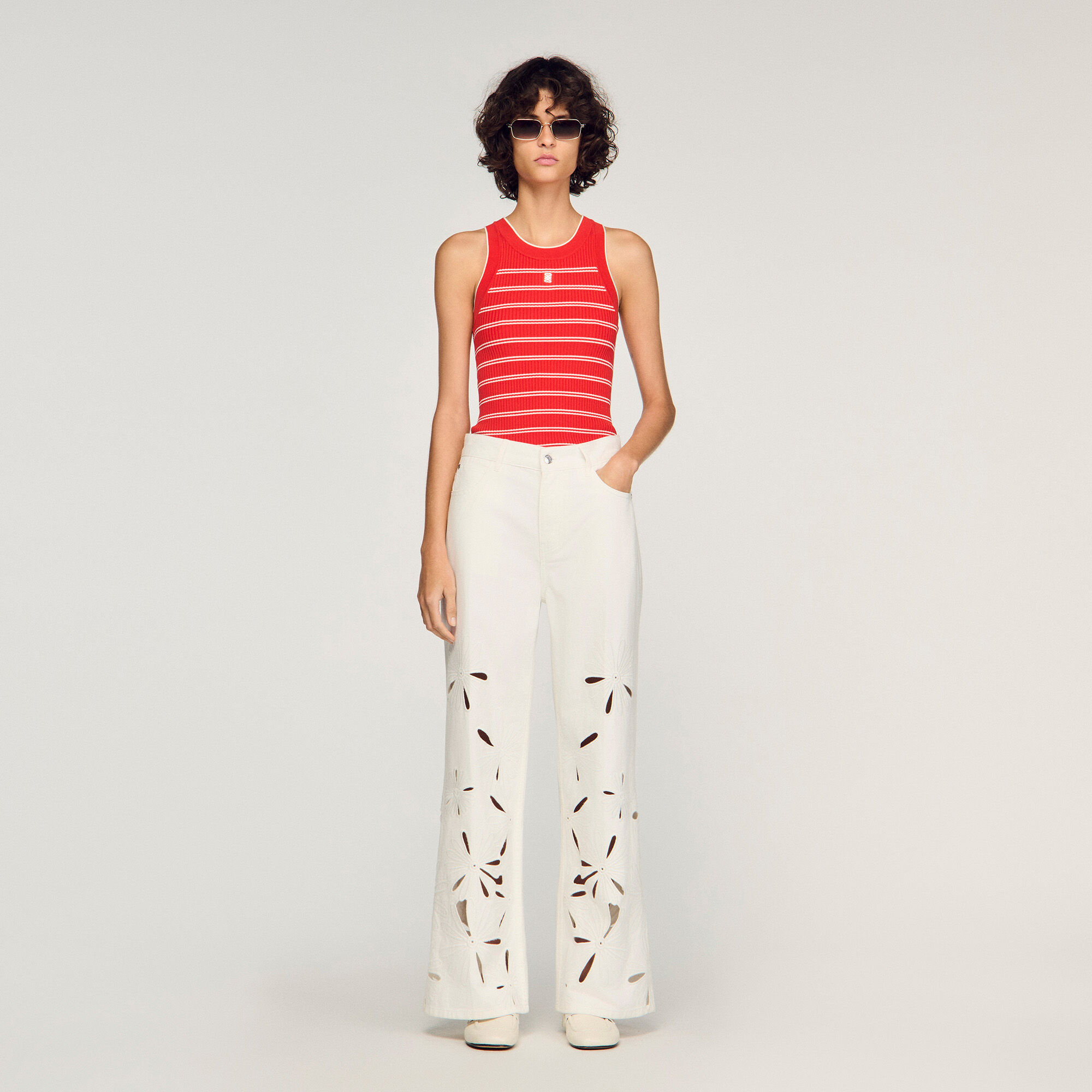 Jeans a vita larga con ricami