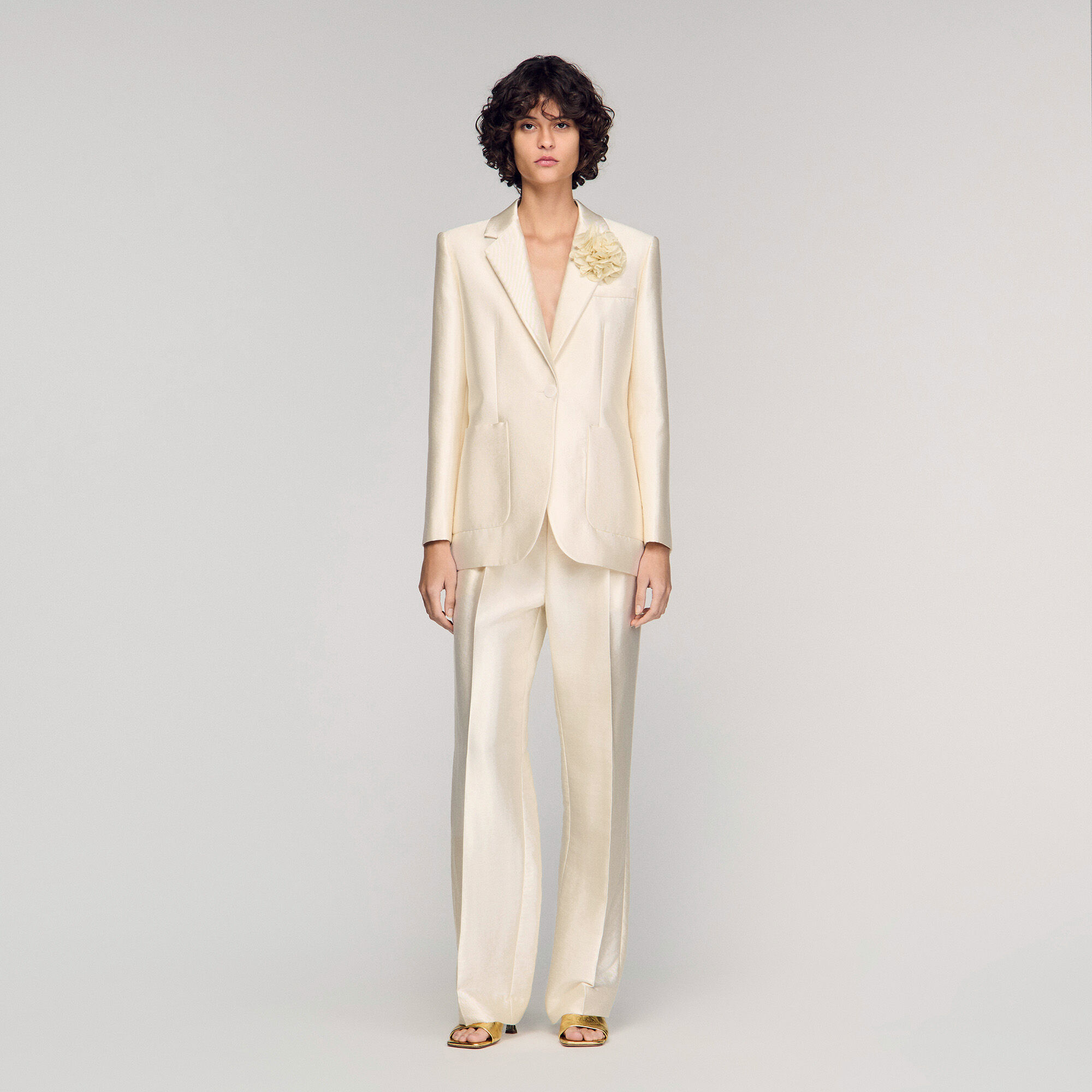 Giacca in satin con dettaglio floreale