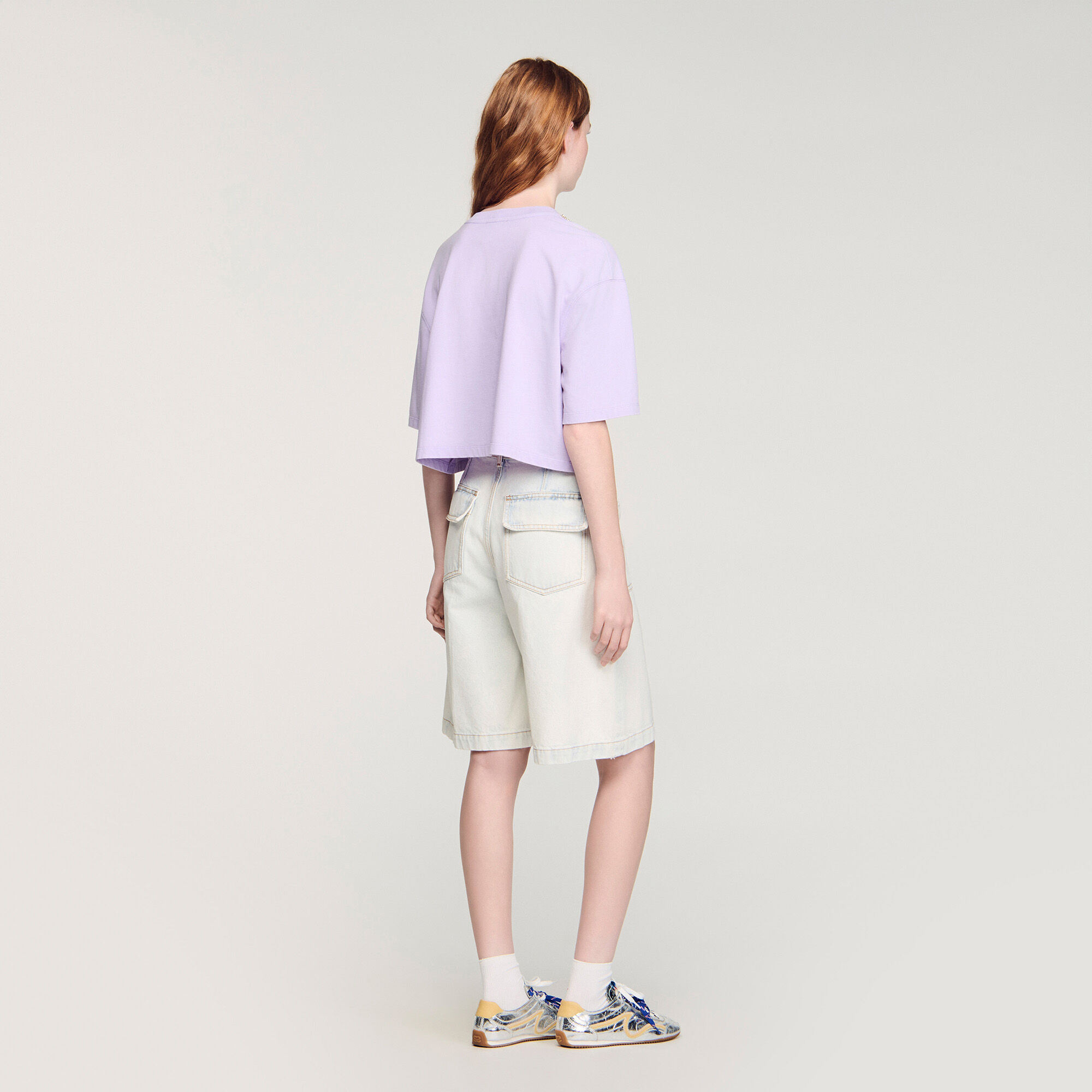 T-shirt corto in pietre di cristallo