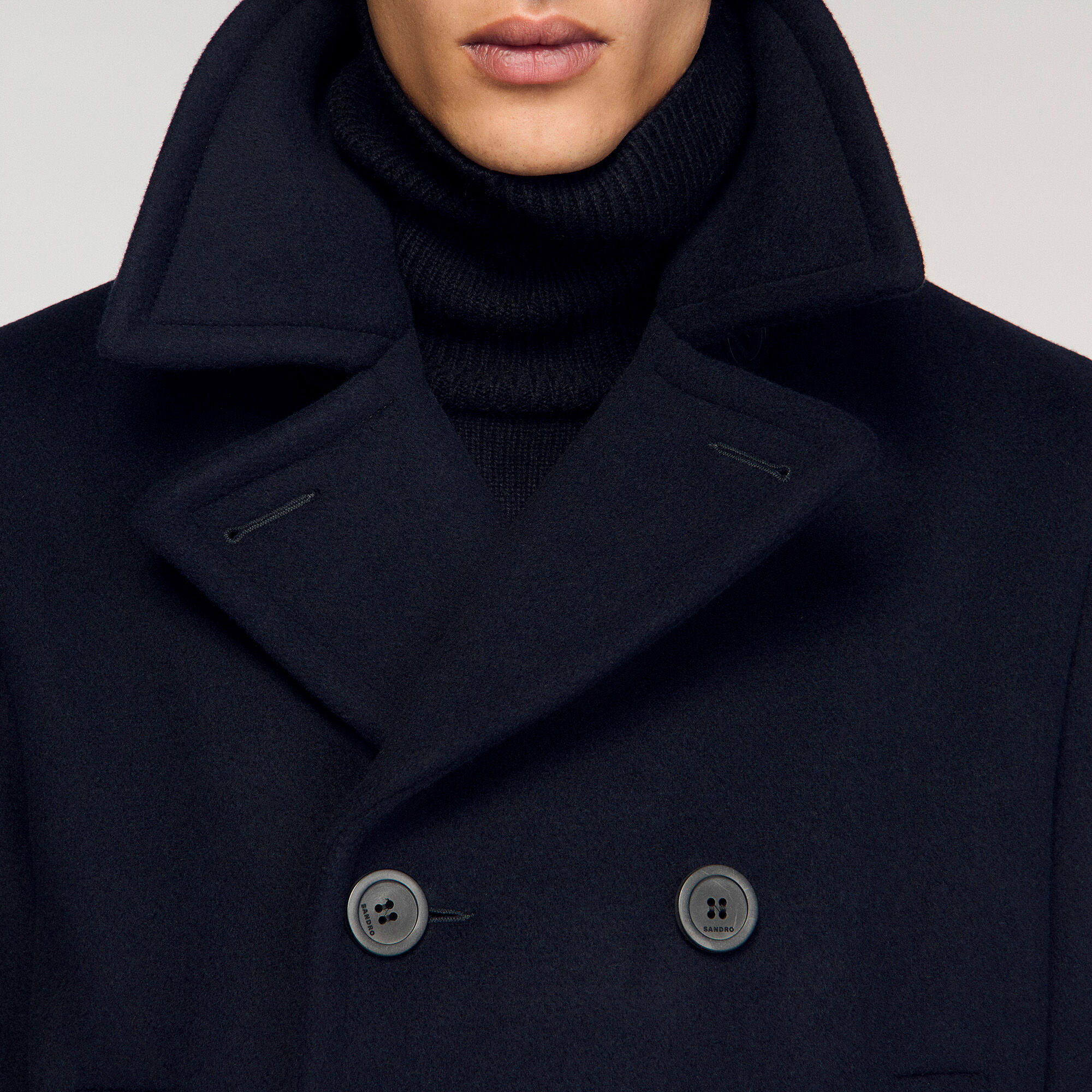 Cappotto in misto lana con taglio dritto