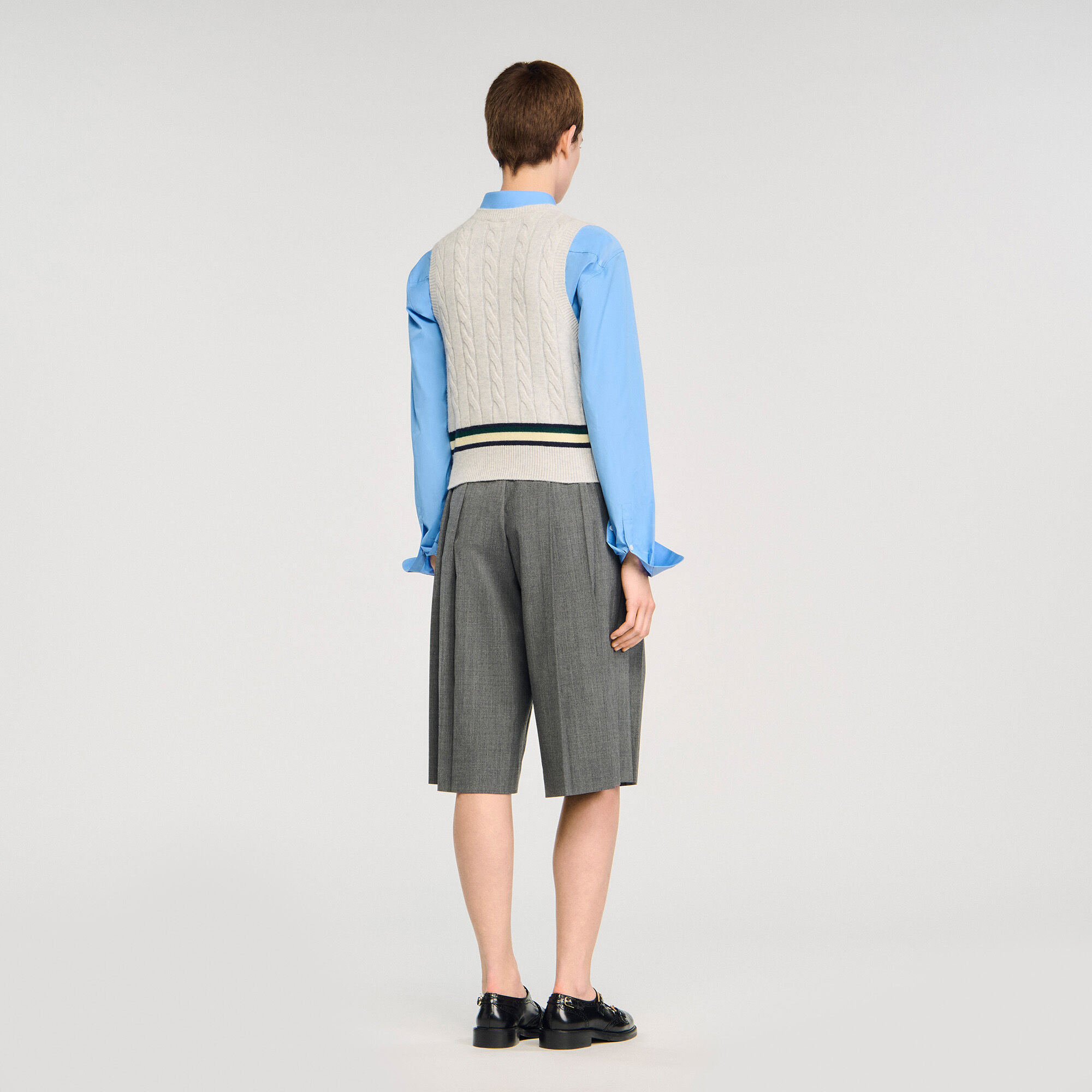 Maglione corto a maglia a coste senza maniche