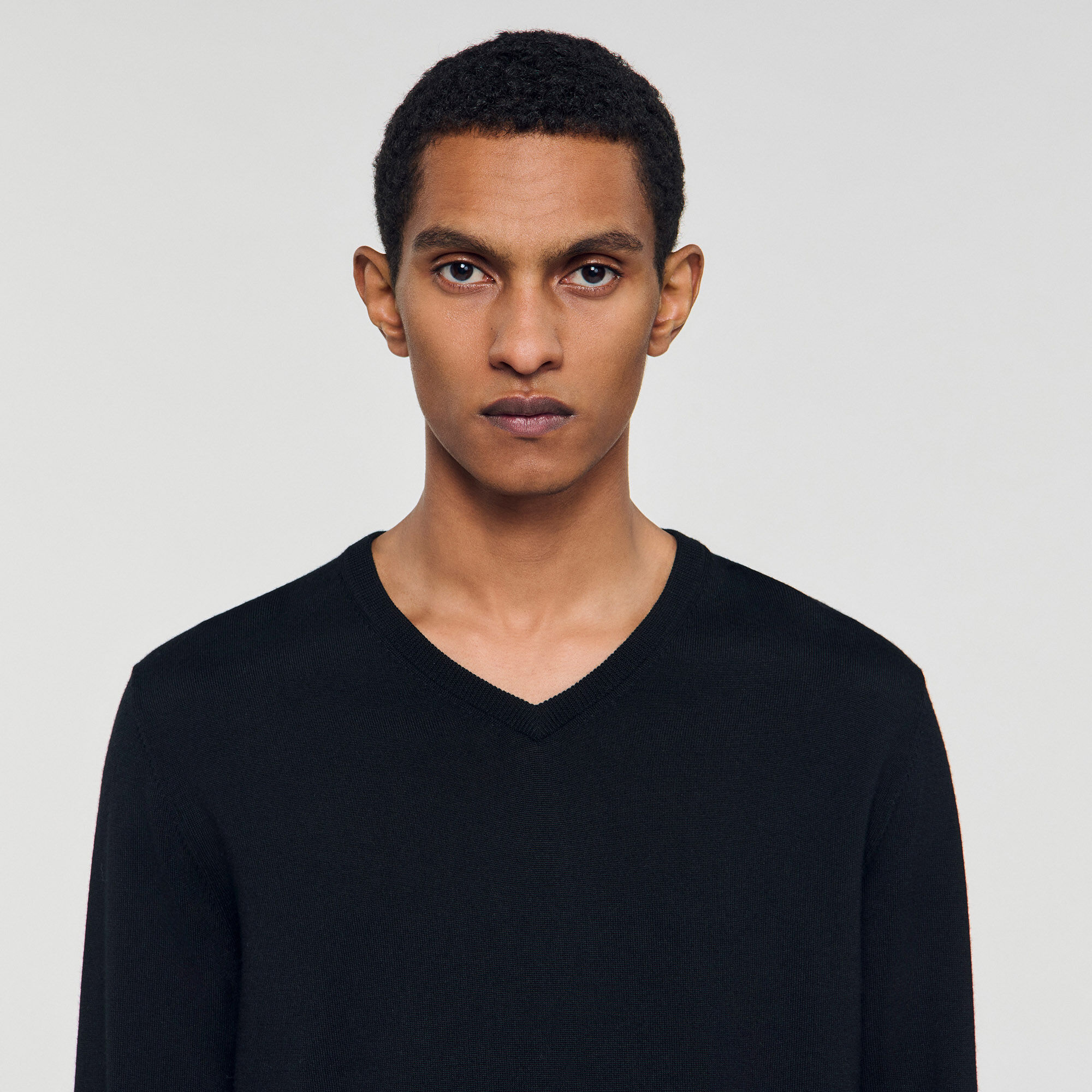 Pullover classico a collo a V