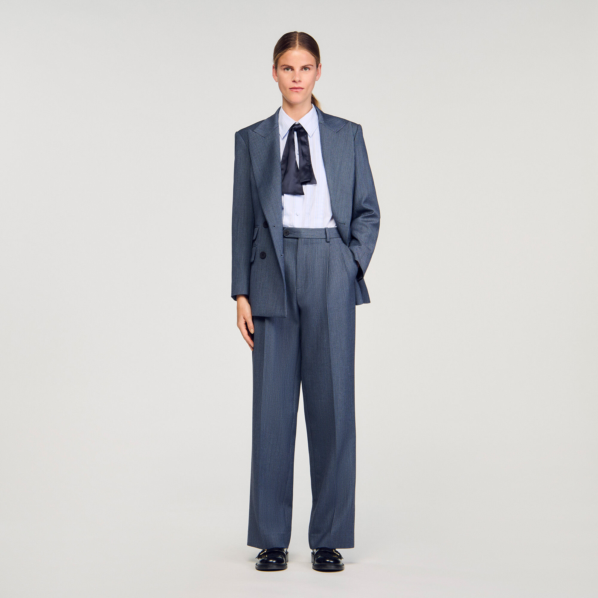 Pantaloni a sigarette con strisce