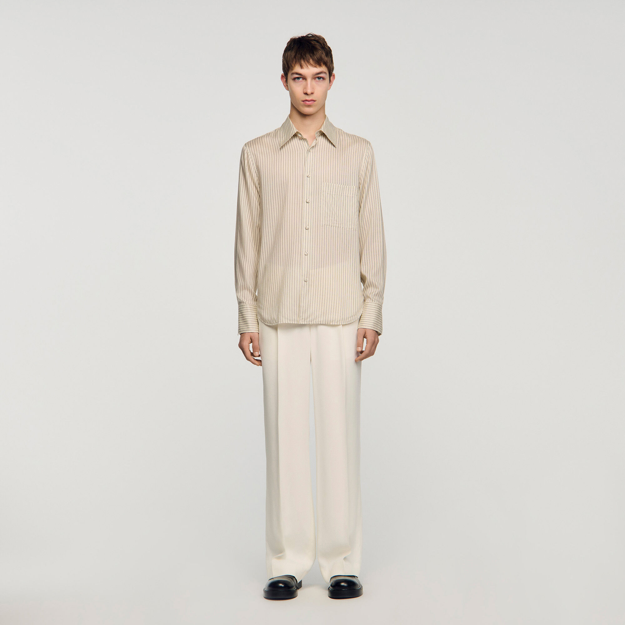 Camicia a righe con taglio ampio