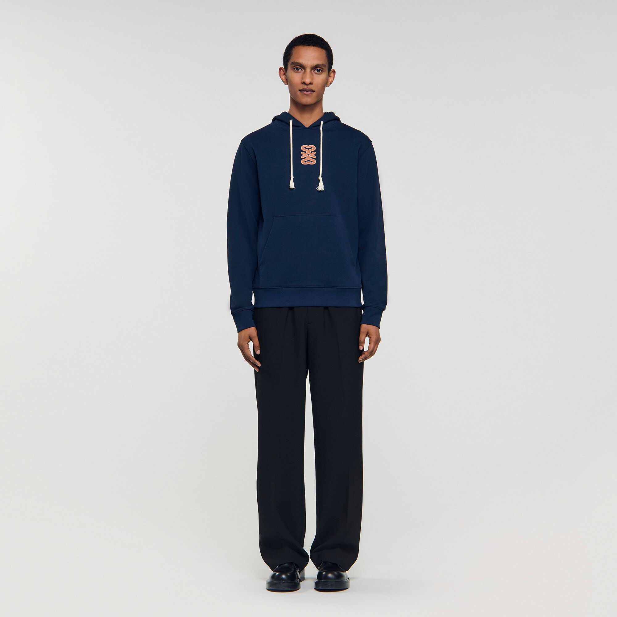 Felpe con patch in pelle