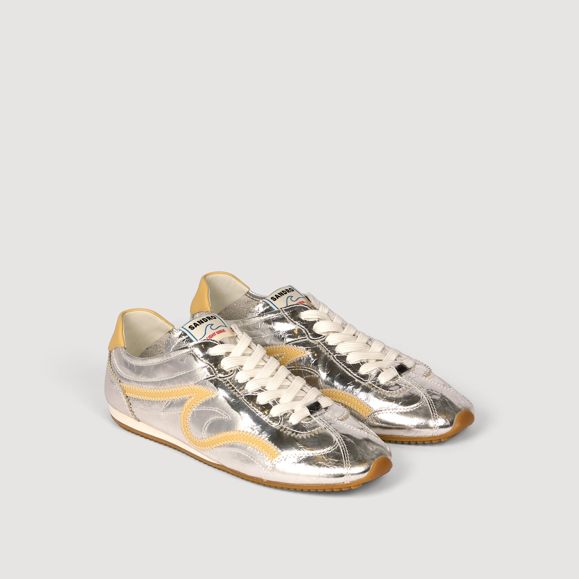Scarpe da ginnastica metallizzate a onda luminosa