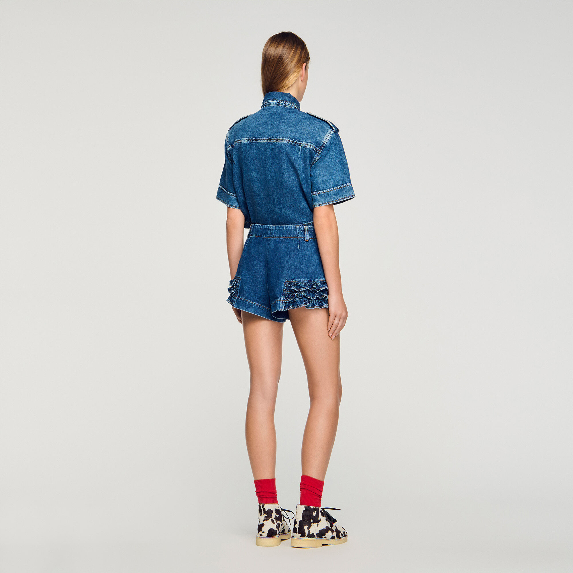 Corti in denim con volant
