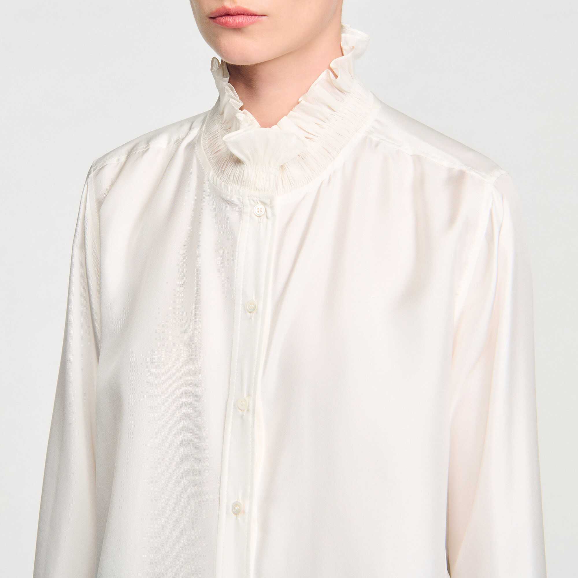 Camicia in seta con colletto a spalla