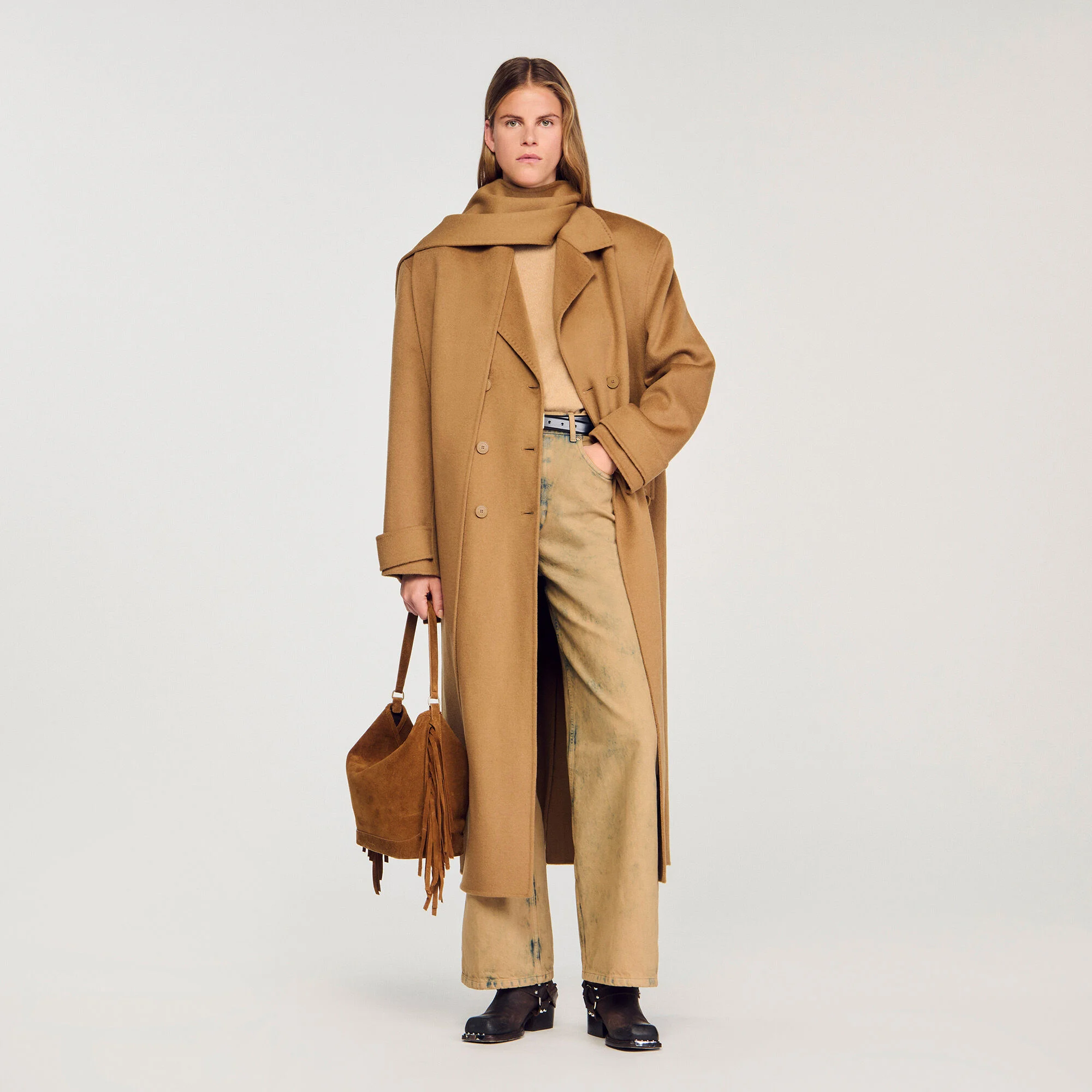 Cappotto in lana oversize con sciarpa rimovibile