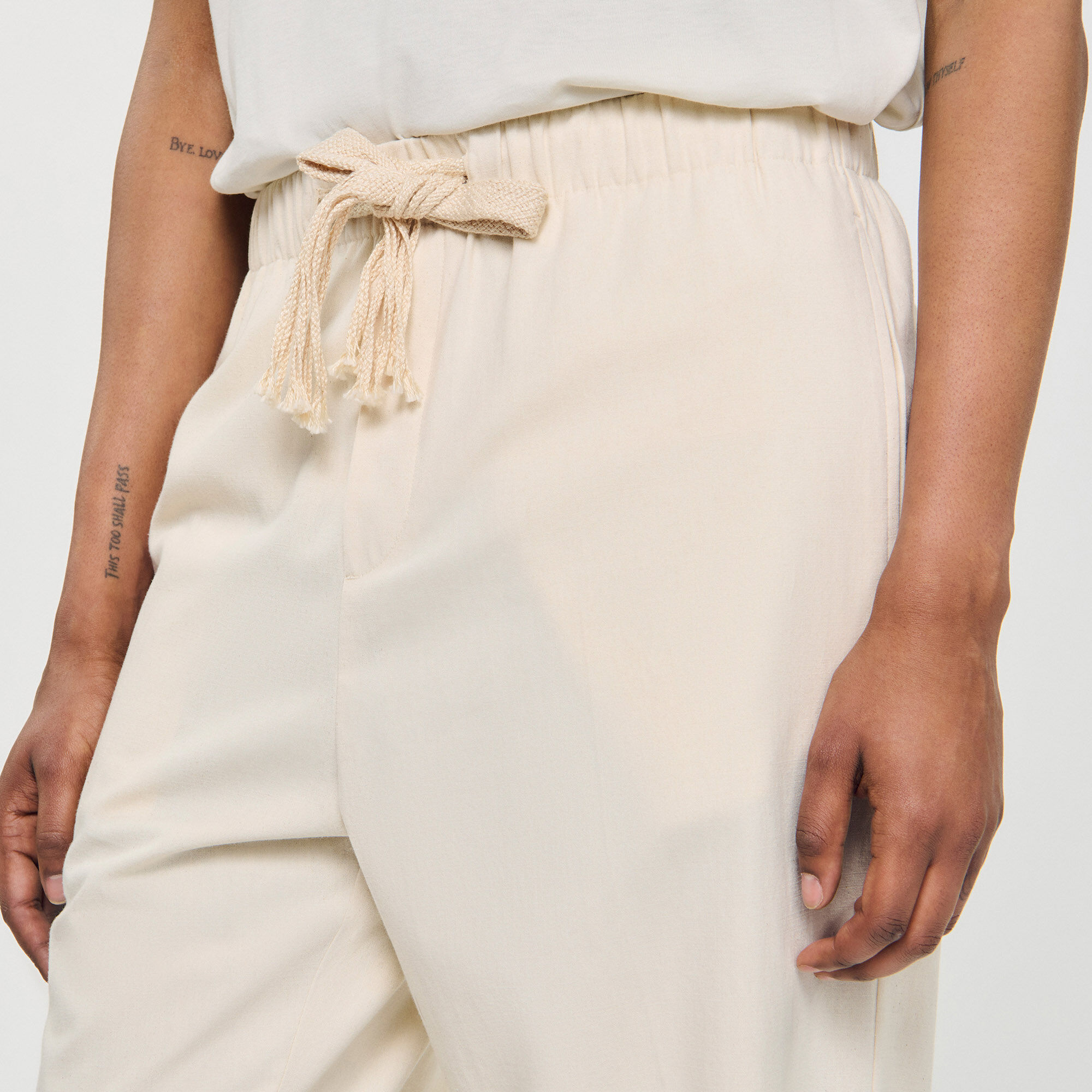Pantaloni in cotone elastici a gamba larga