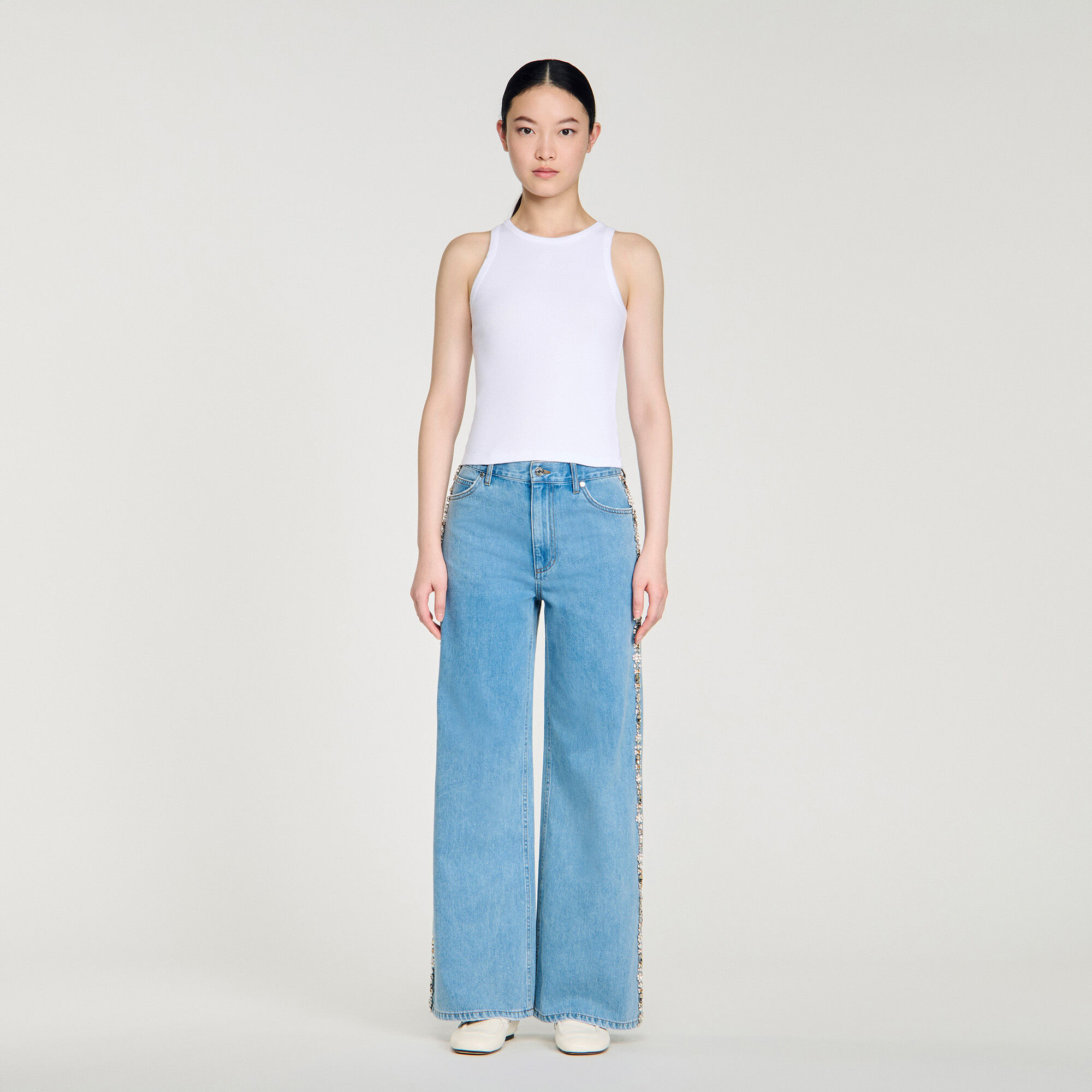 Jeans dritti con strass sbiaditi