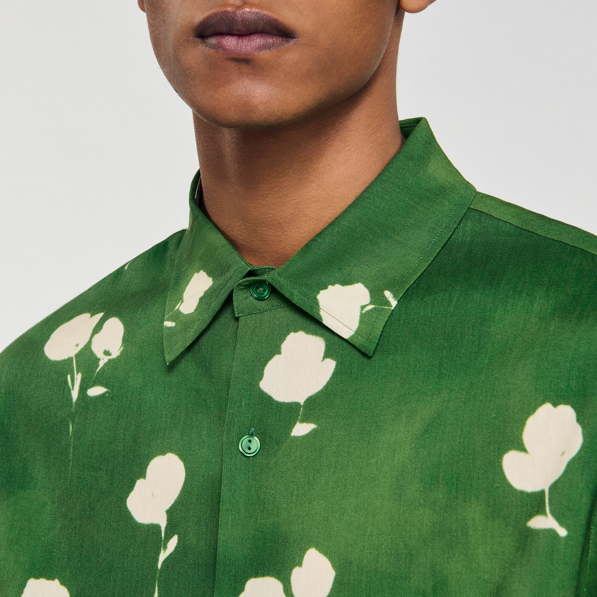 Camicia con motivo floreale
