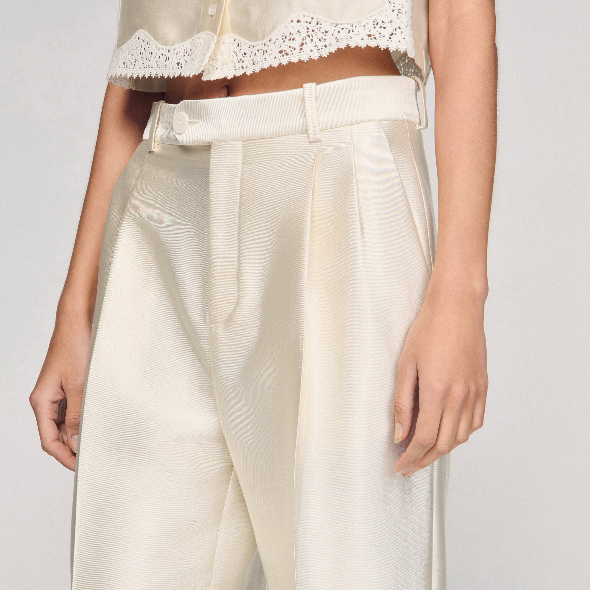 Pantaloni in satin