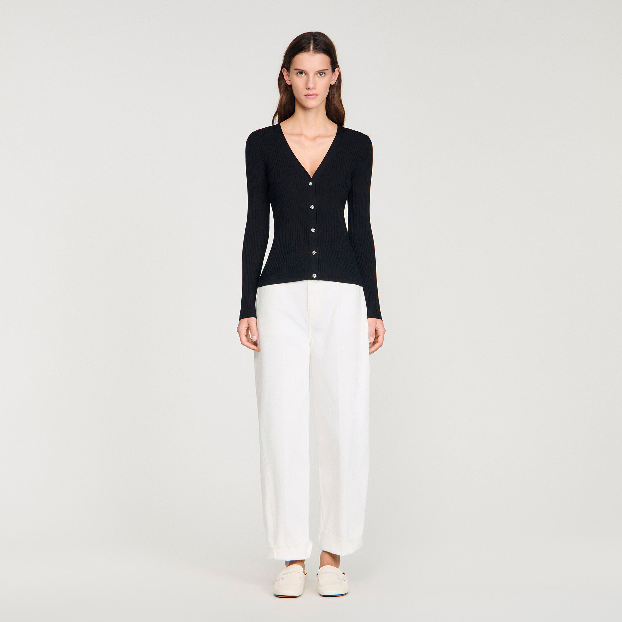 Cardigan a coste con bottoni decorativi