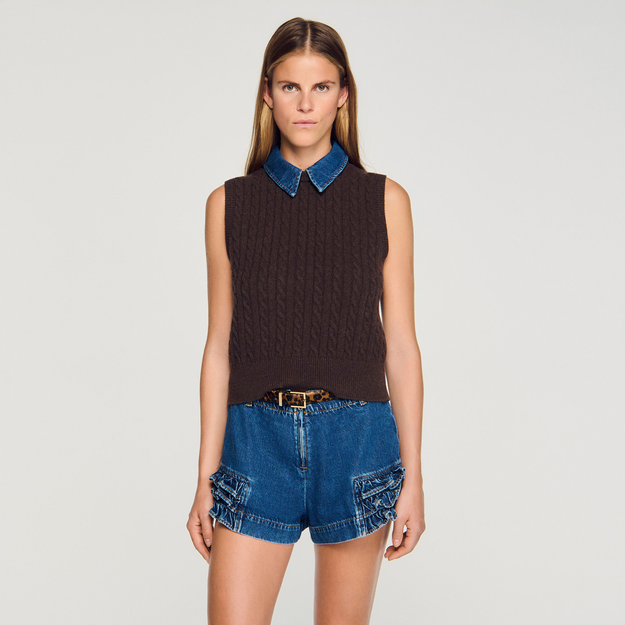 Maglione con collo in denim rimovibile