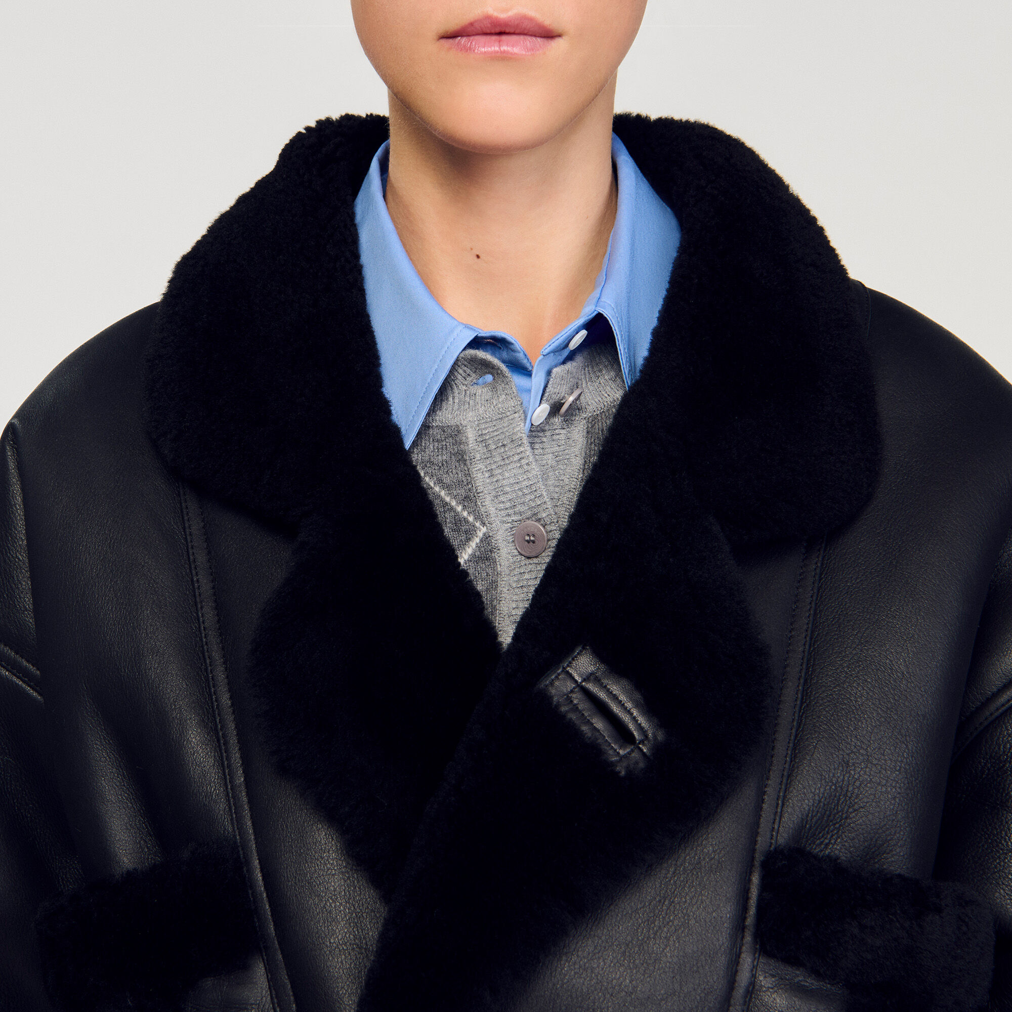 Cappotto corto in pelo di pecora