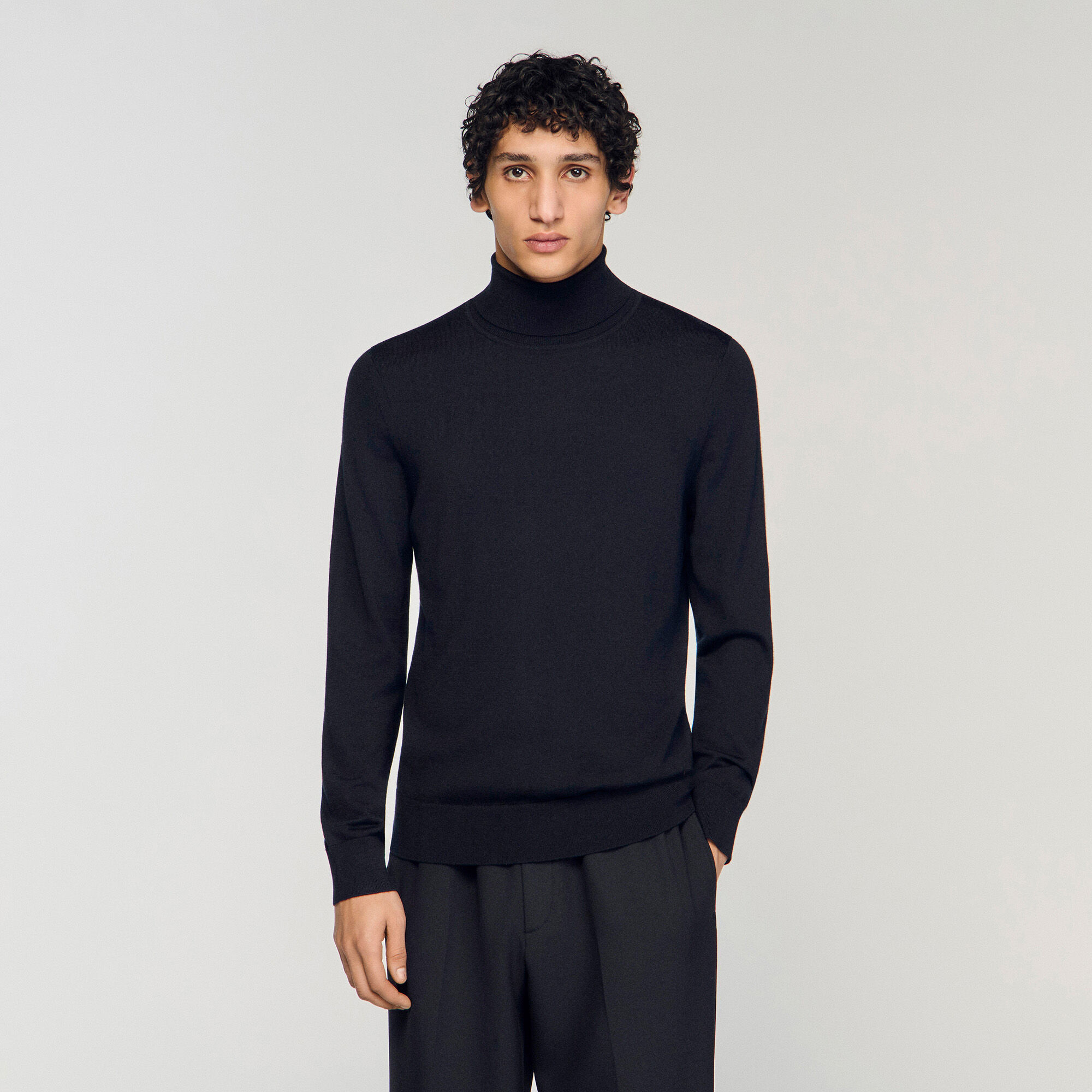 Maglione in lana con collo alto