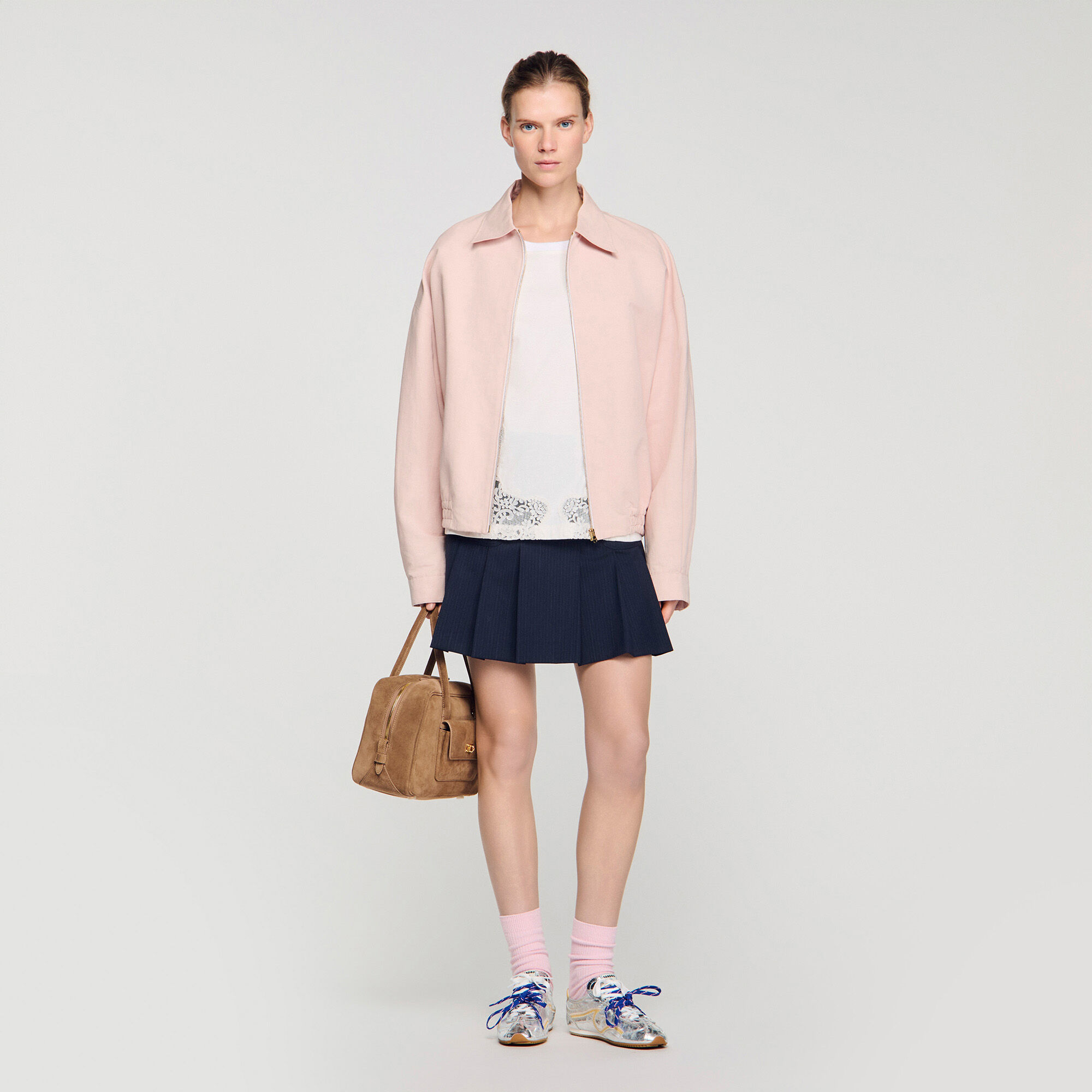 T-shirt in cotone con dettagli ricamati