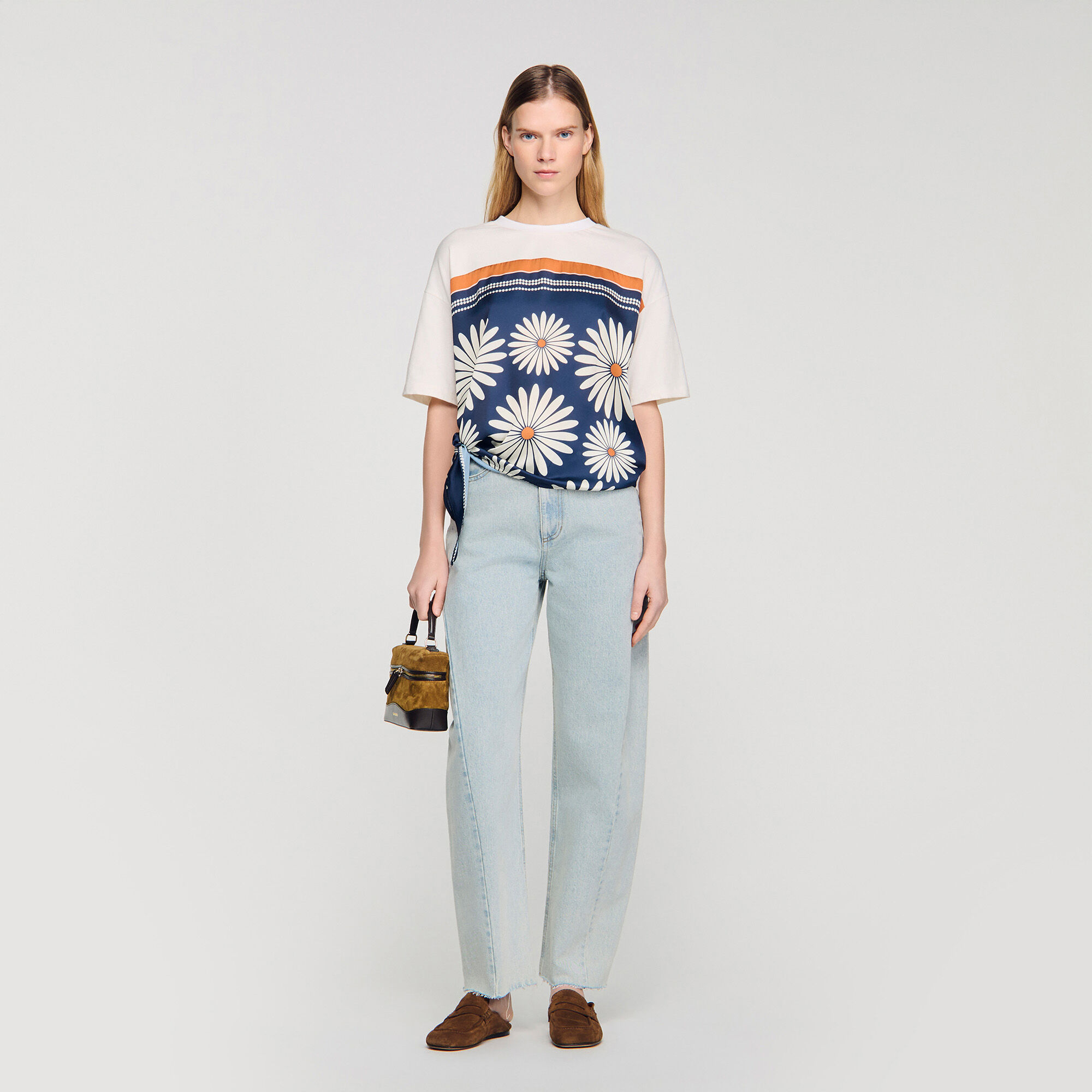 T-shirt con stampa a sciarpa