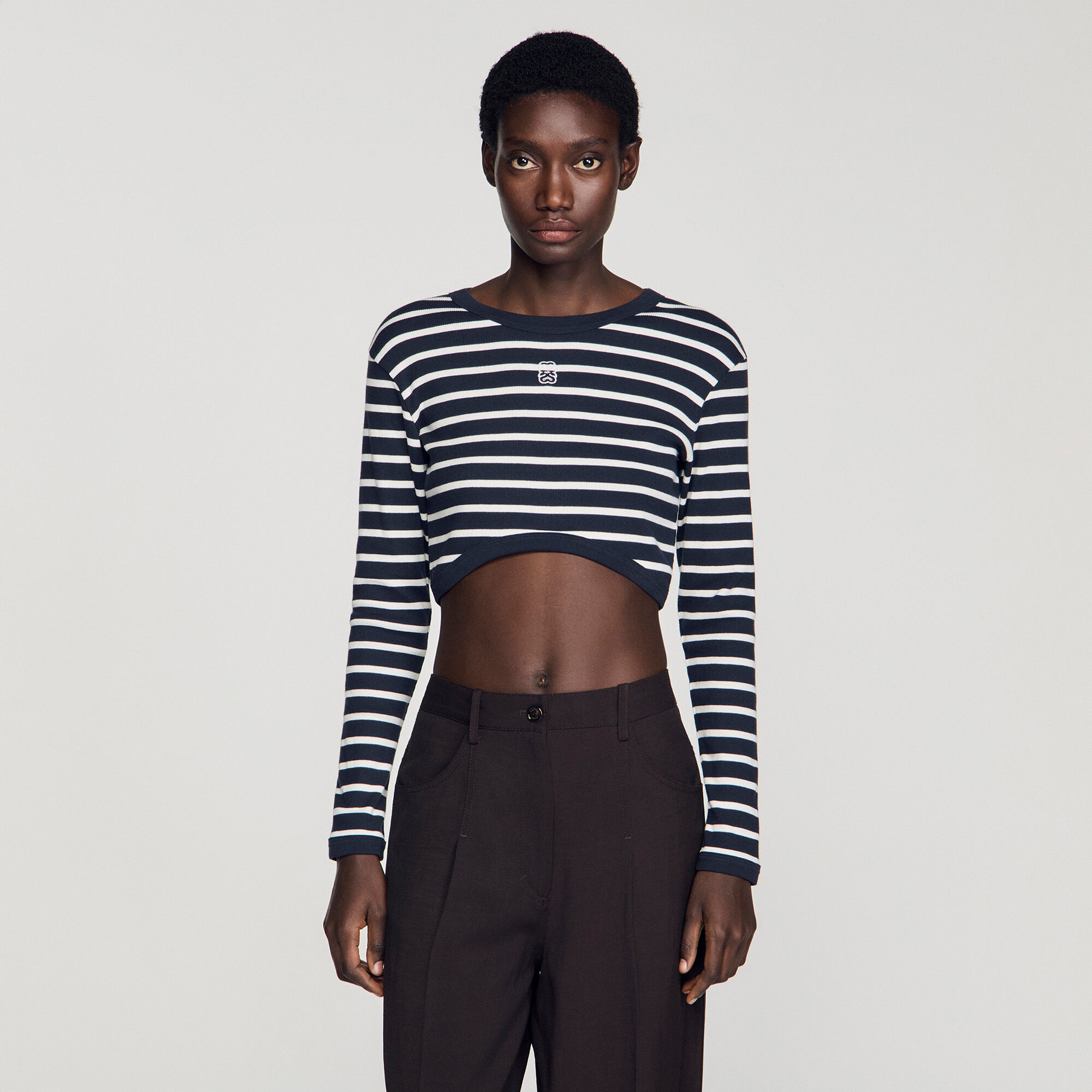 T-shirt cropped in cotone a righe