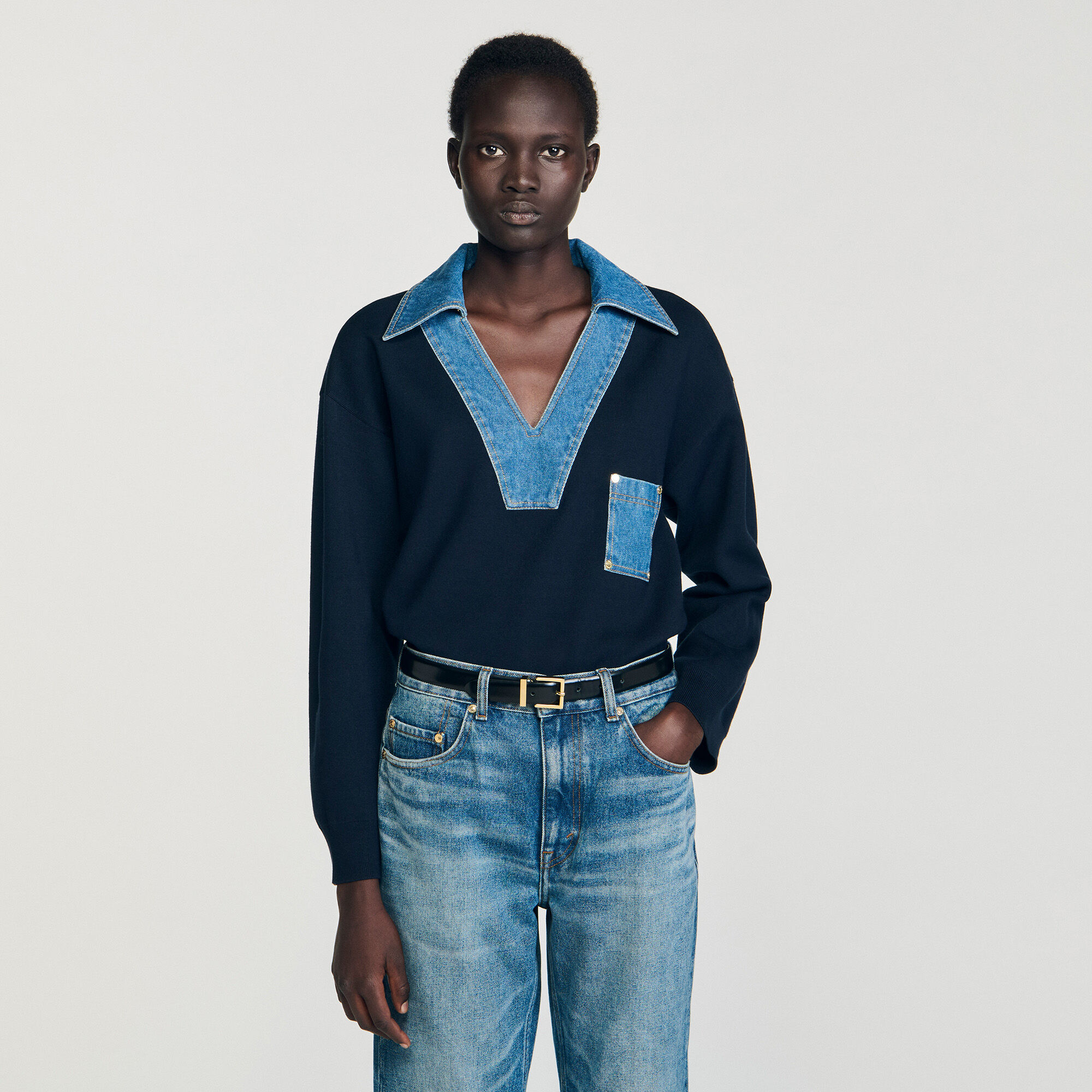 Pullover con dettagli in denim