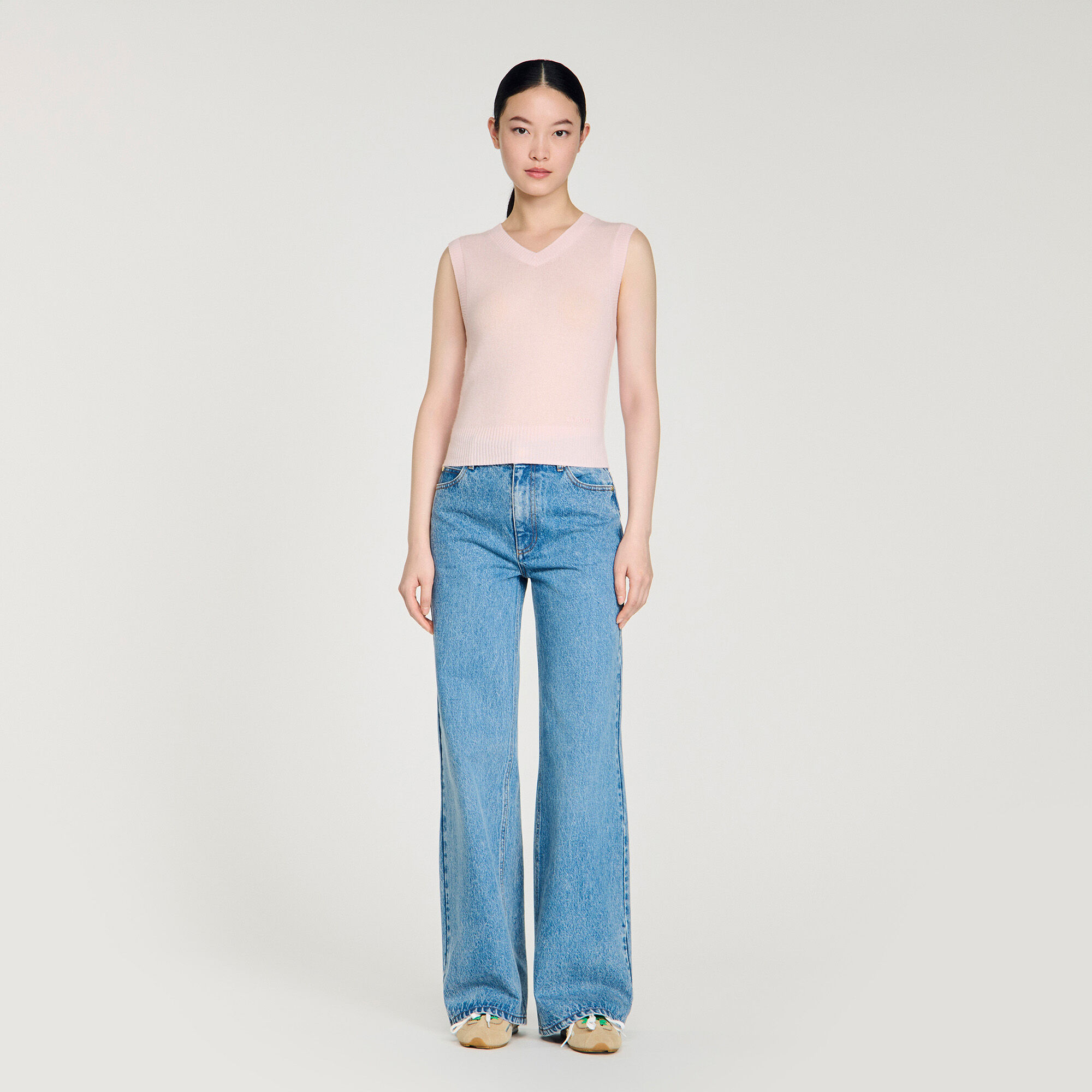 Gilet corto in lana e cashmere ricamato
