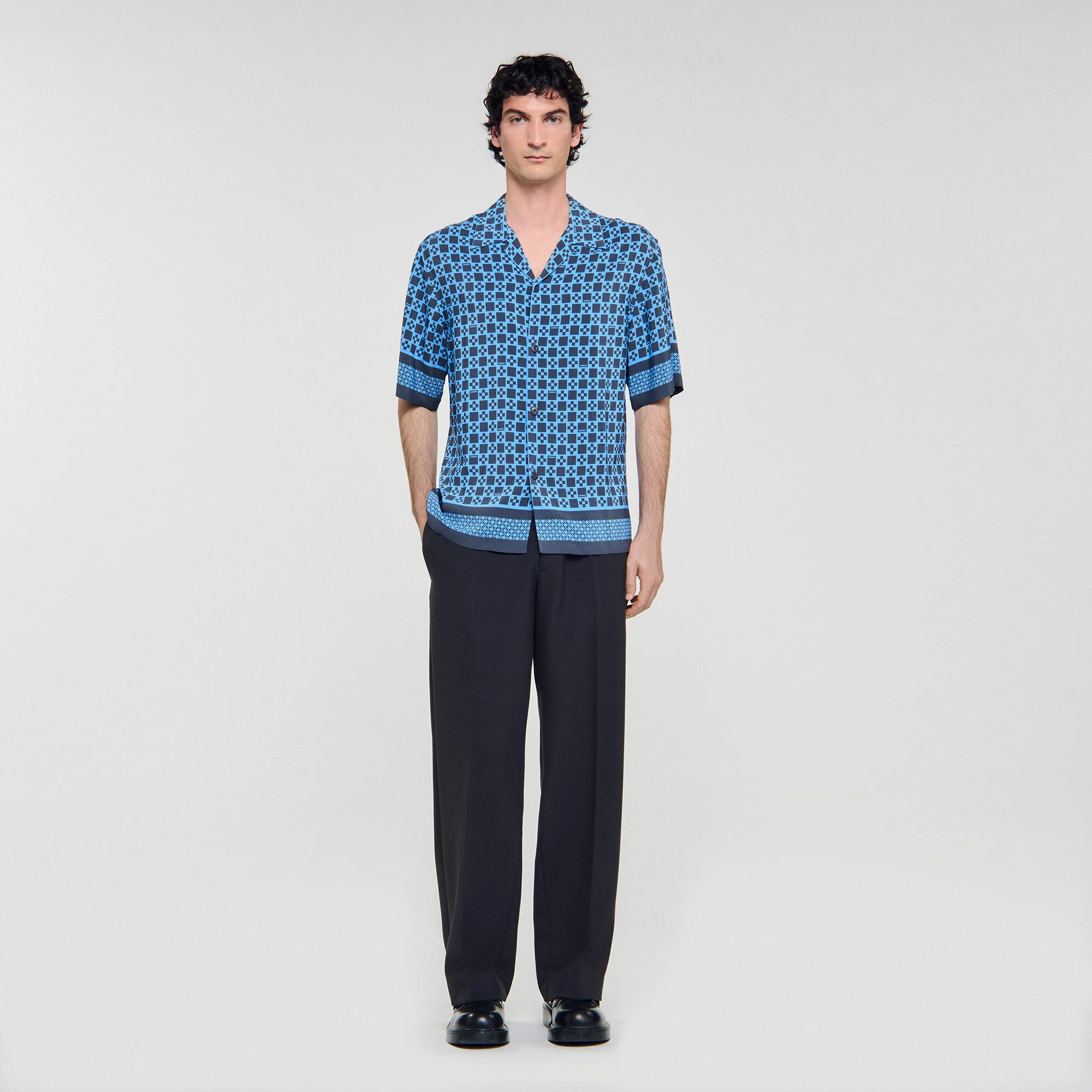 Camicia fluida con motivo quadrato croce