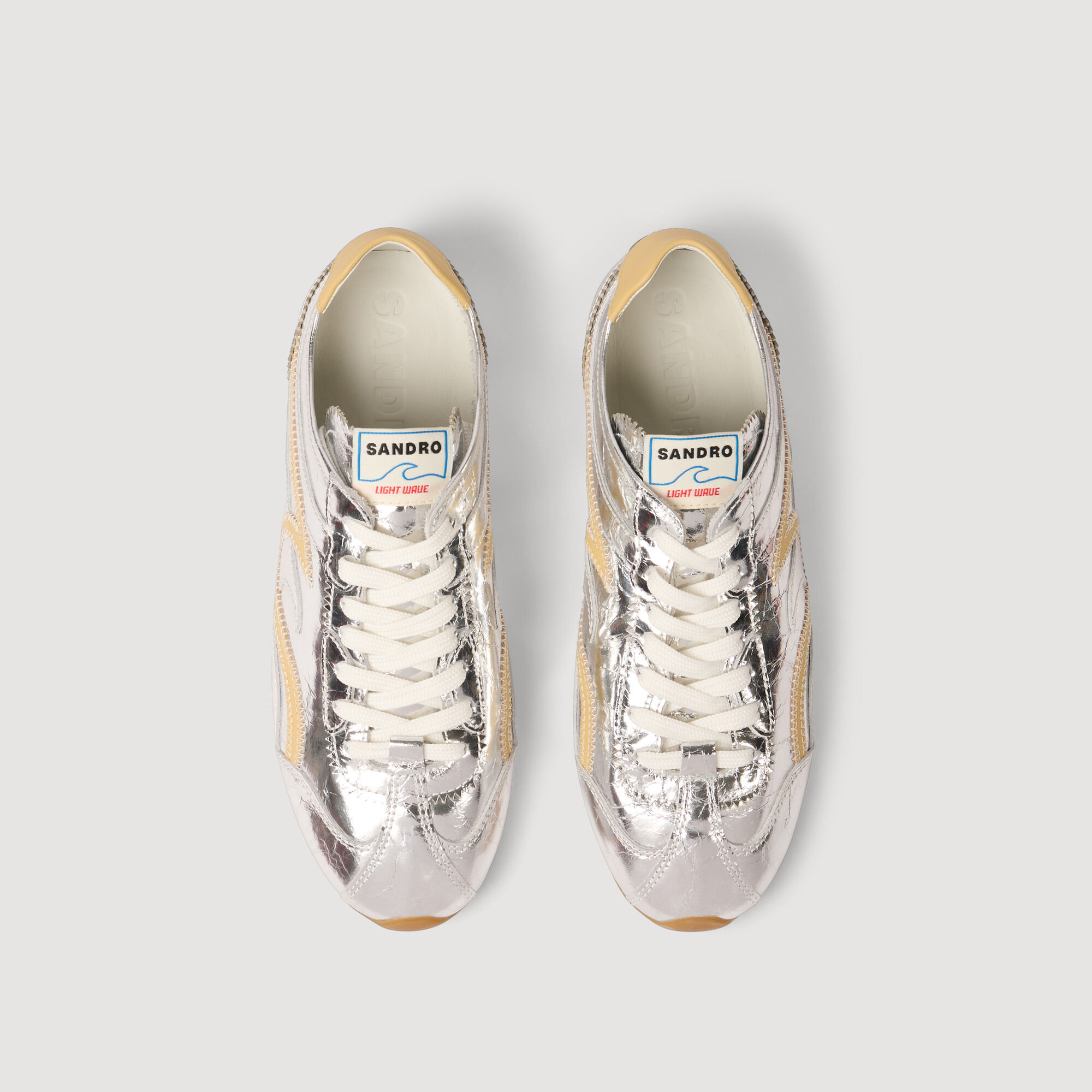 Scarpe da ginnastica metallizzate a onda luminosa