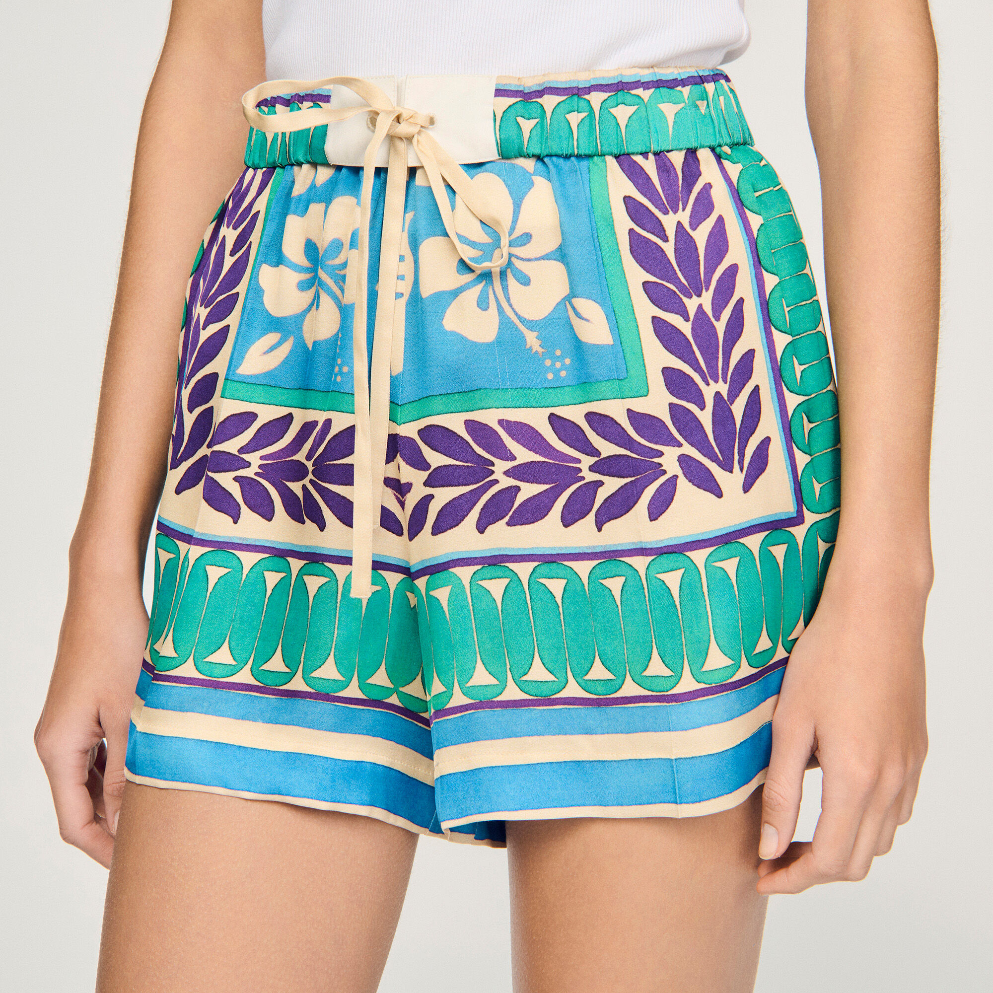Pantaloncini con stampa floreale