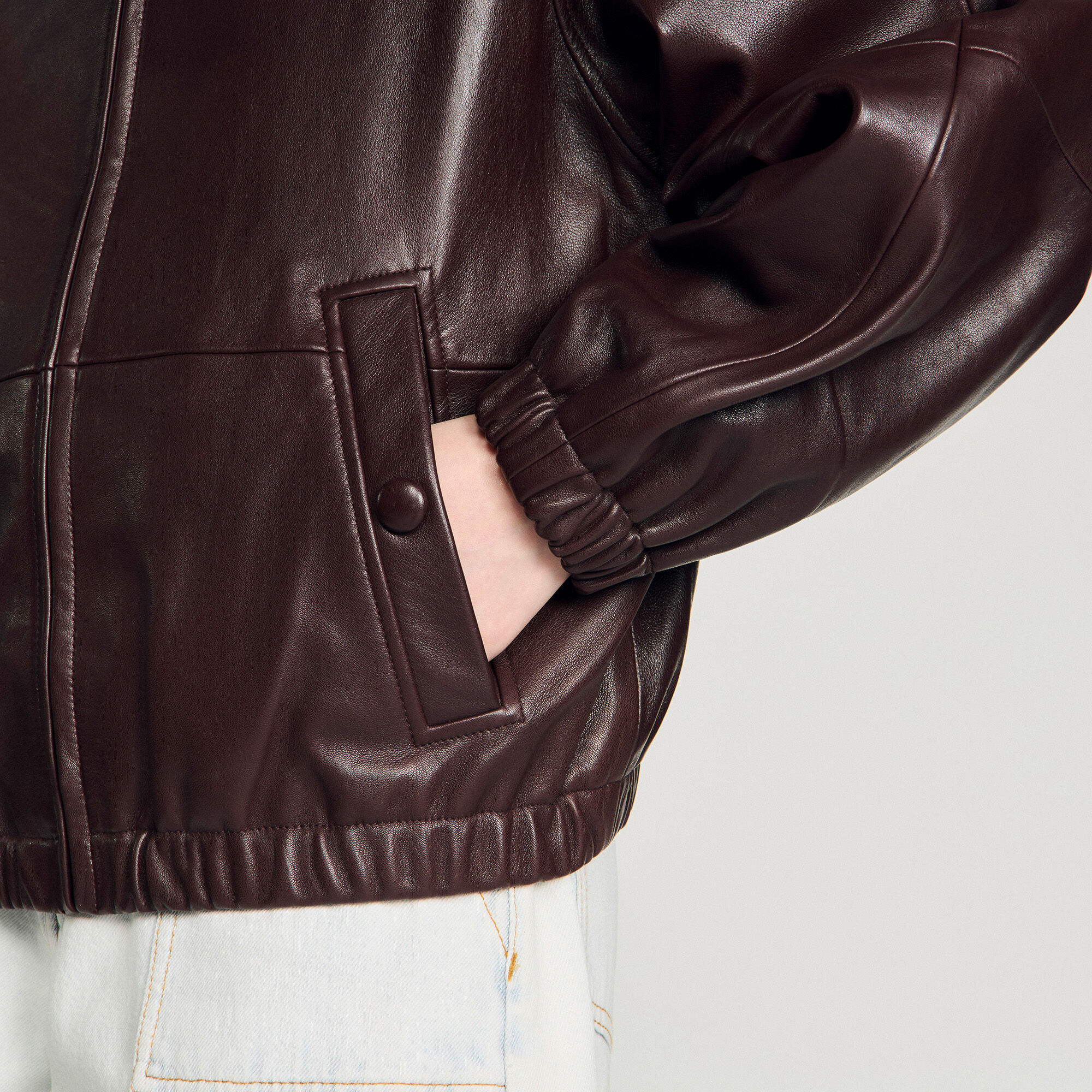 Giacca in pelle con cerniera oversize