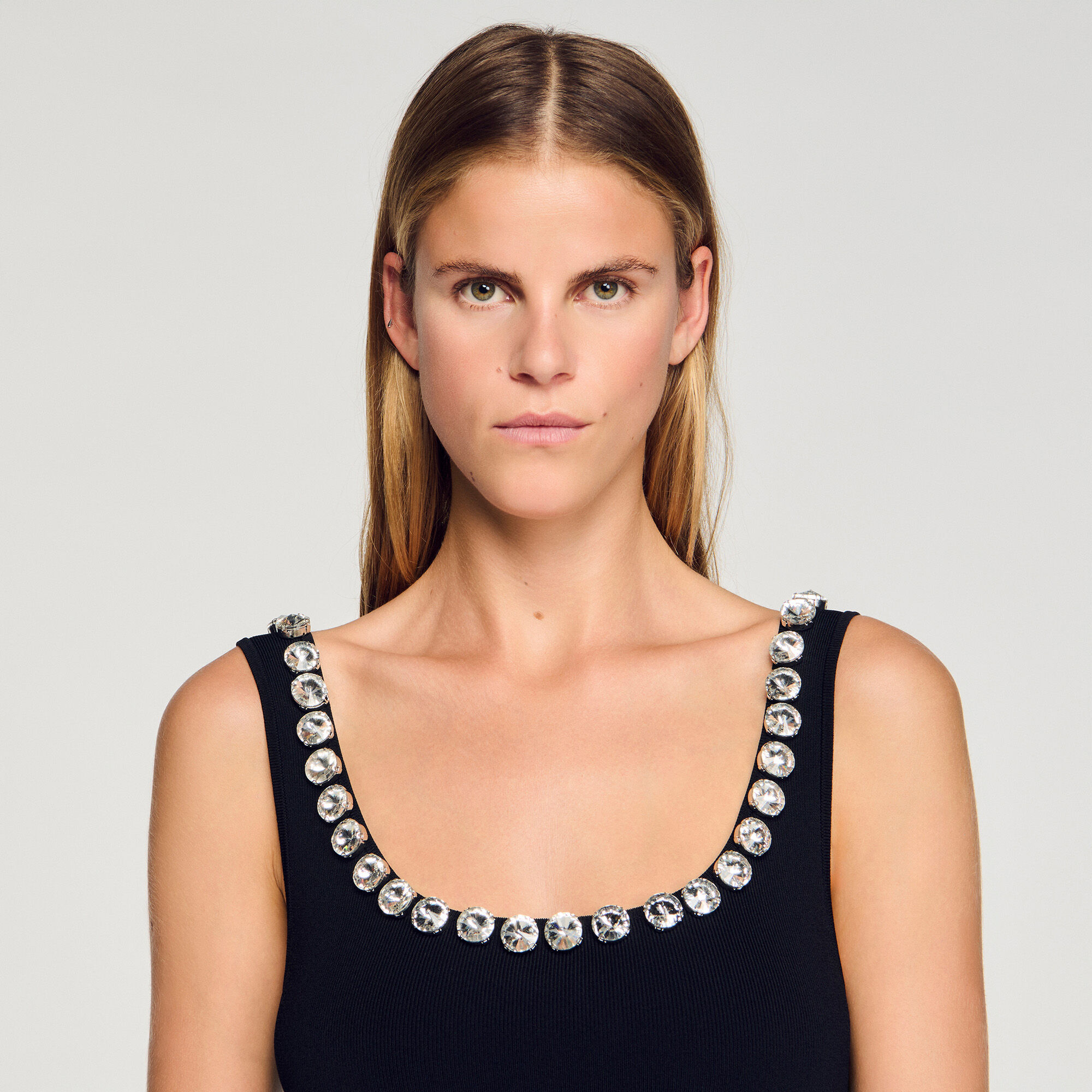 Mini abito con collo in strass