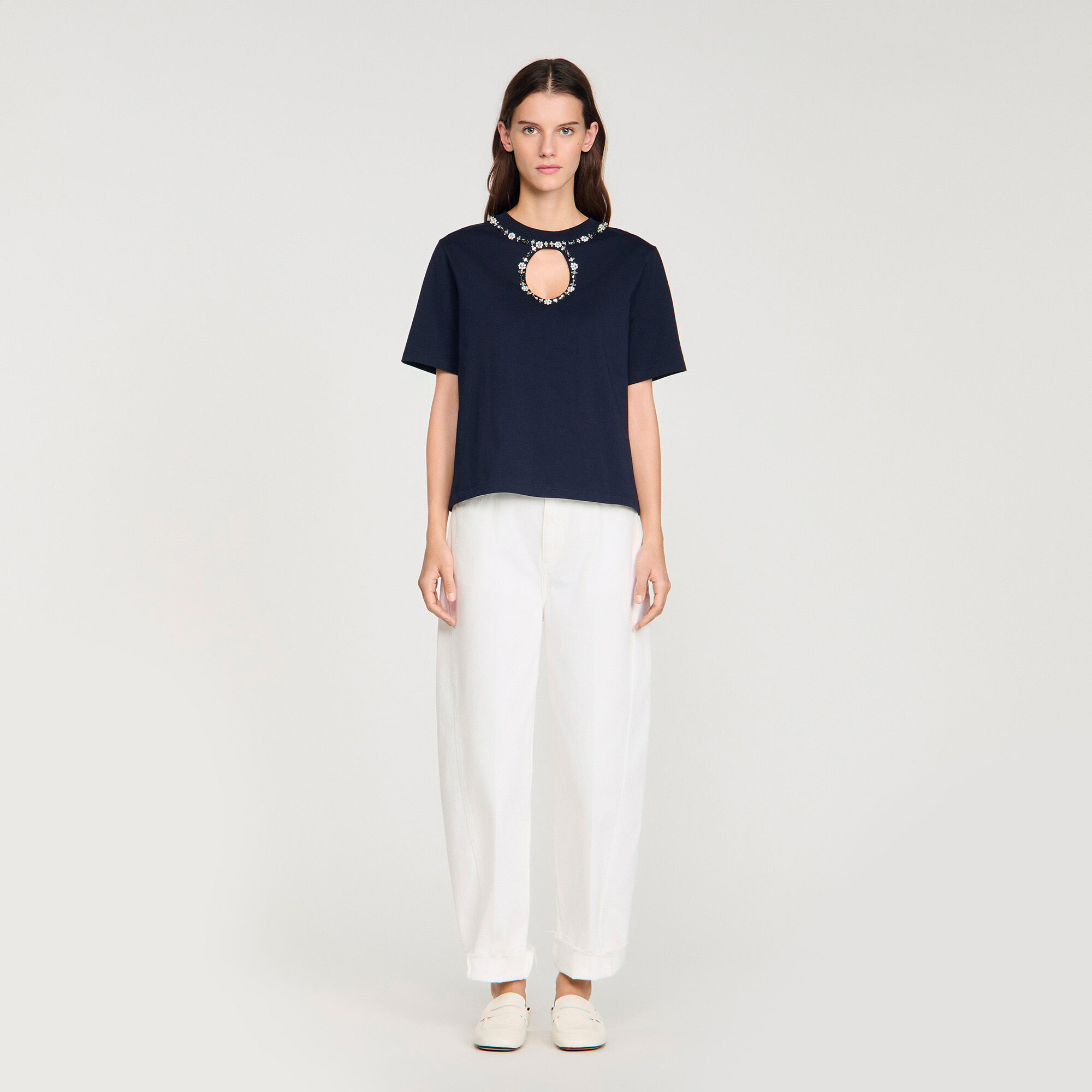 T-shirt in pizzo con strass