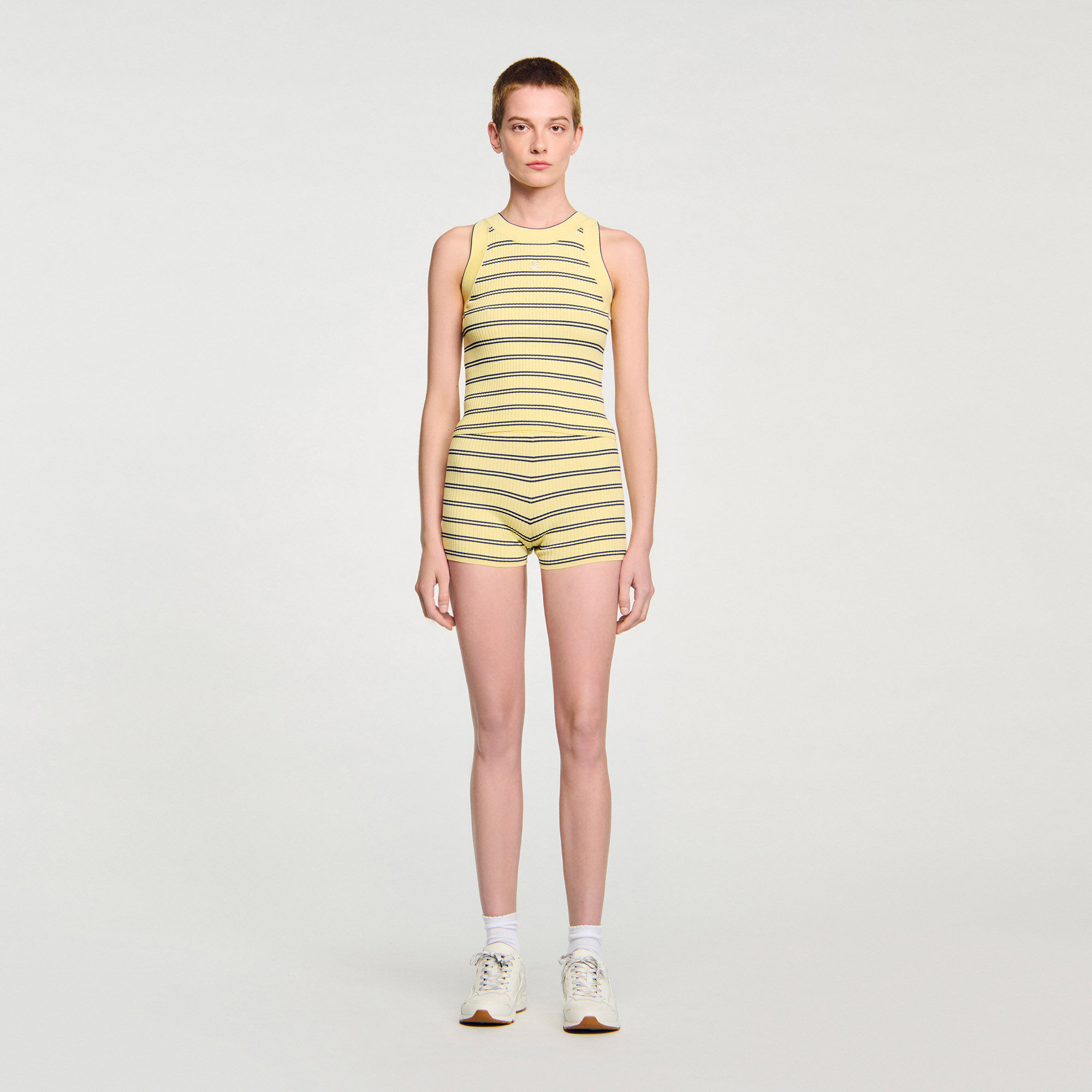 Top con maglia a righe
