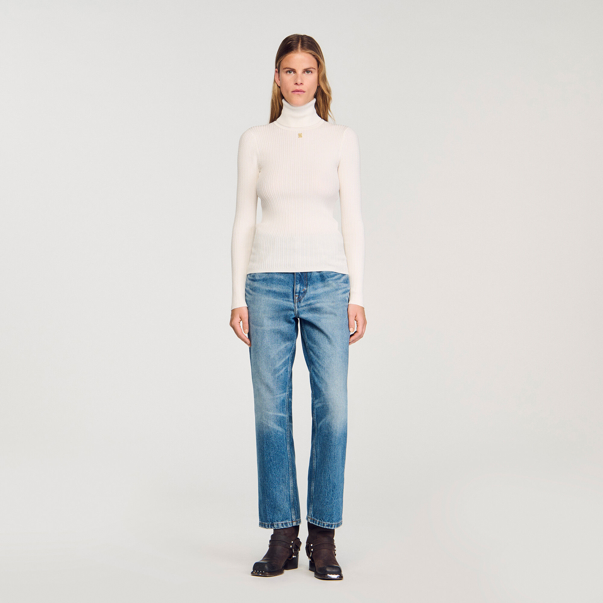 Pullover con collo alto a maglia a coste