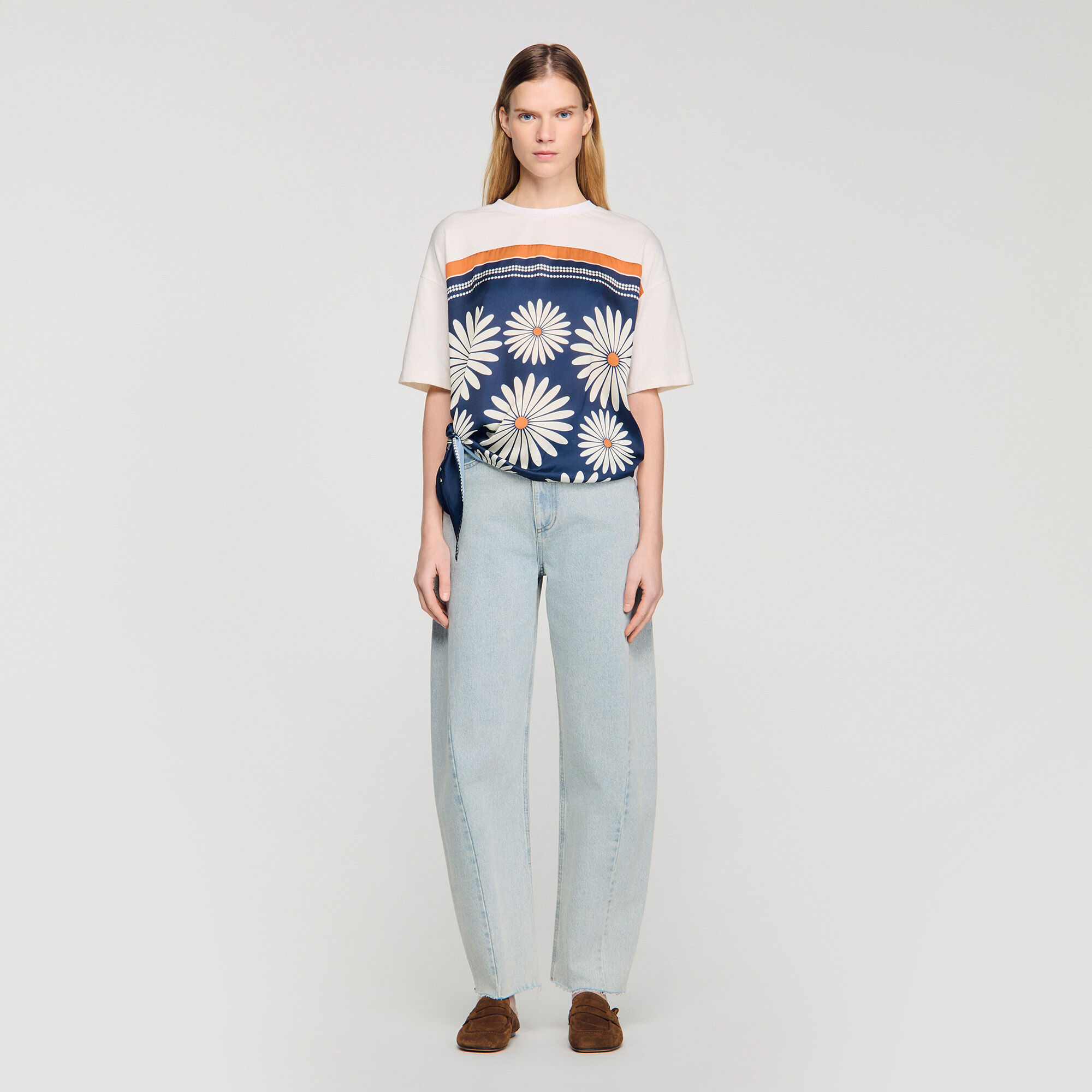 T-shirt con stampa a sciarpa